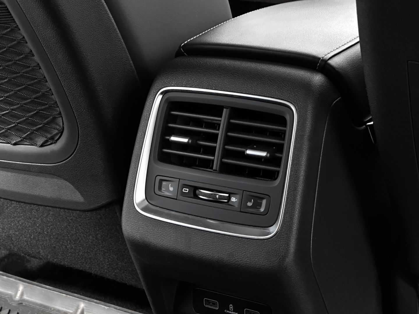 Geely Atlas Pro 1.5 AMT (177 л.с.) 4WD
