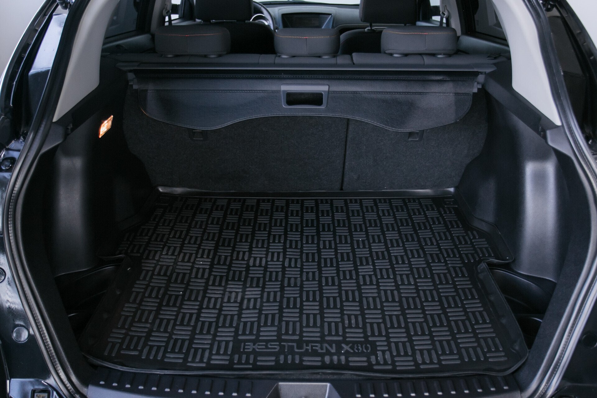 FAW Besturn X80, I 2.0 AT (142 л.с.)