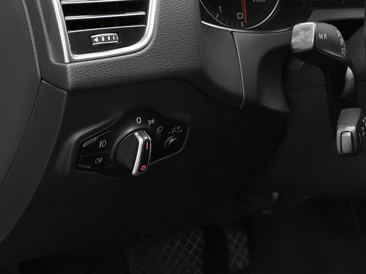 Audi Q5, I (8R) Рестайлинг 2.0 AT (225 л.с.) 4WD