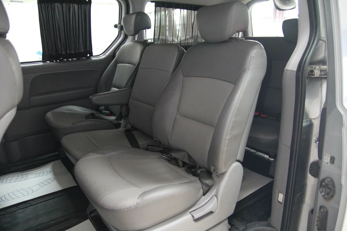Hyundai Grand Starex, I 2.5d AT (145 л.с.)
