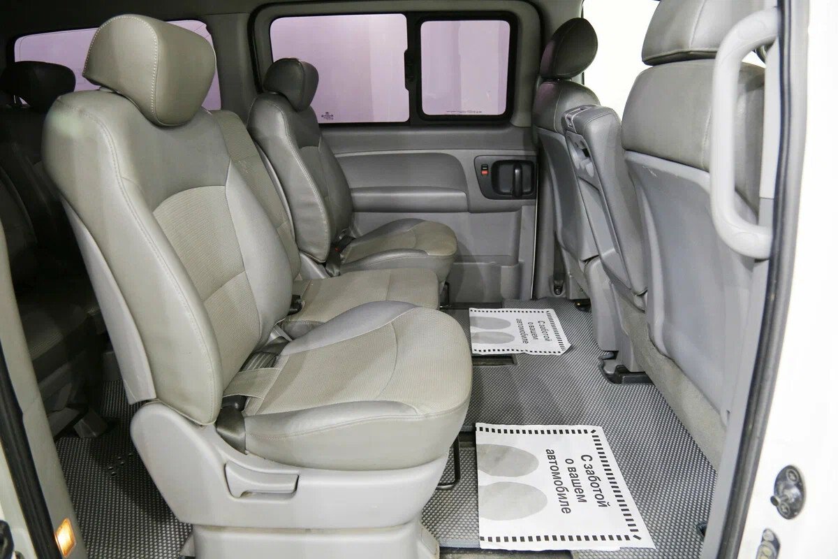Hyundai Grand Starex, I 2.5d AT (145 л.с.)