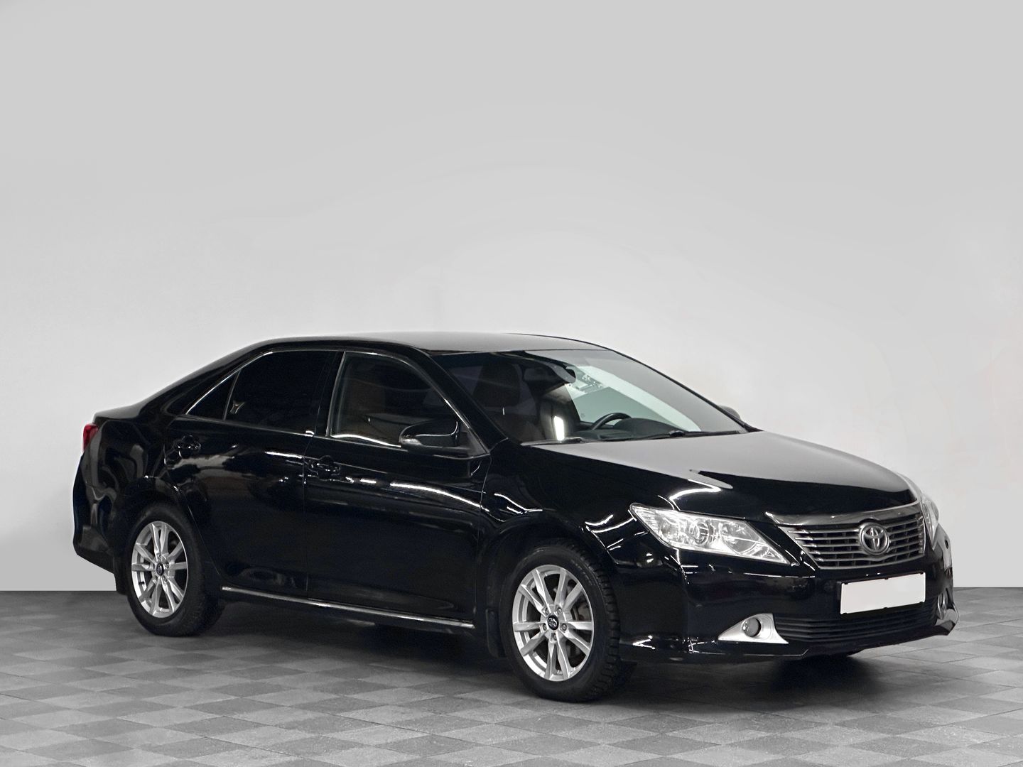 Toyota Camry, VII (XV50) 2.5 AT (181 л.с.)
