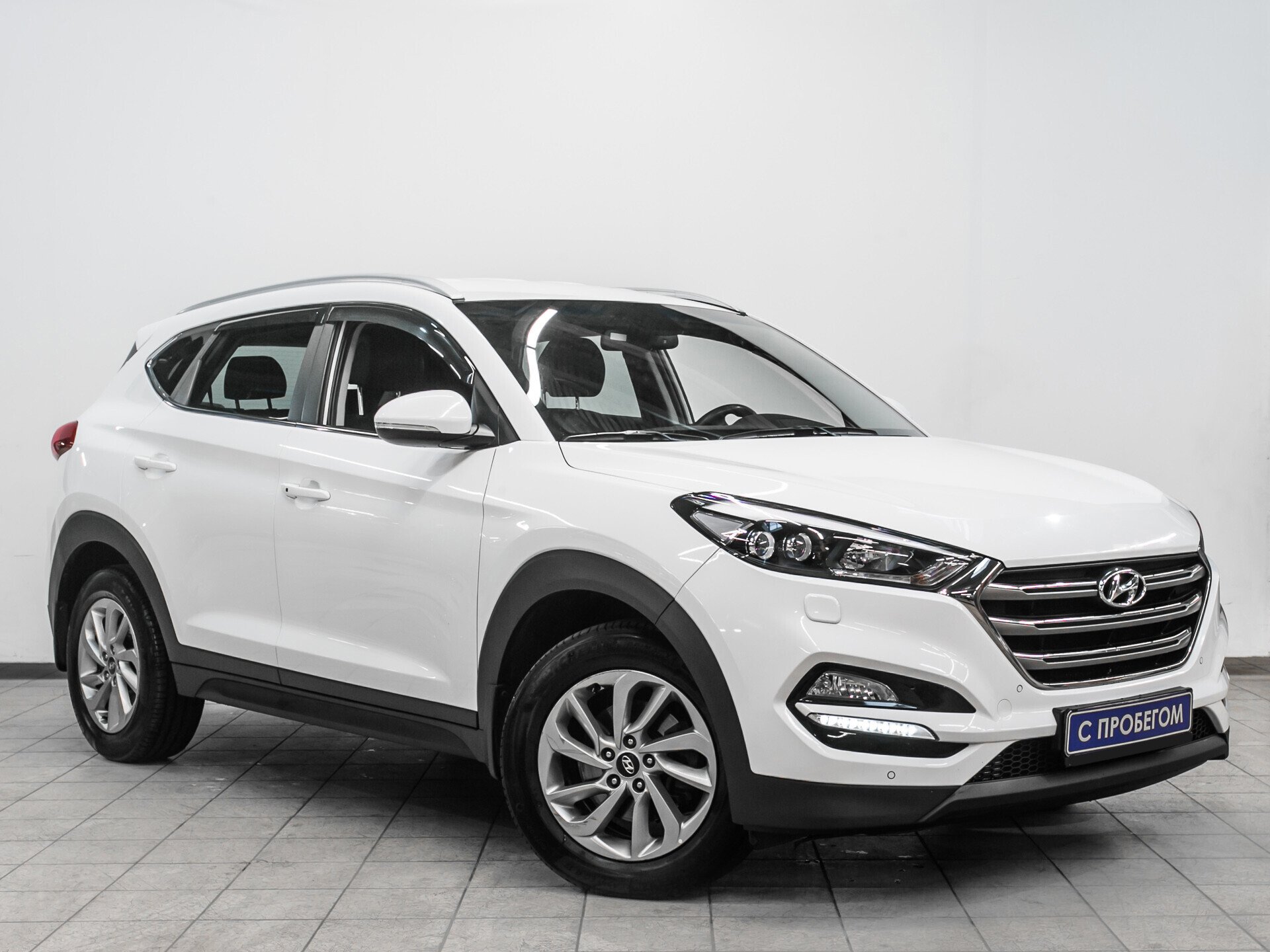 Hyundai Tucson, III 2.0d AT (185 л.с.) 4WD