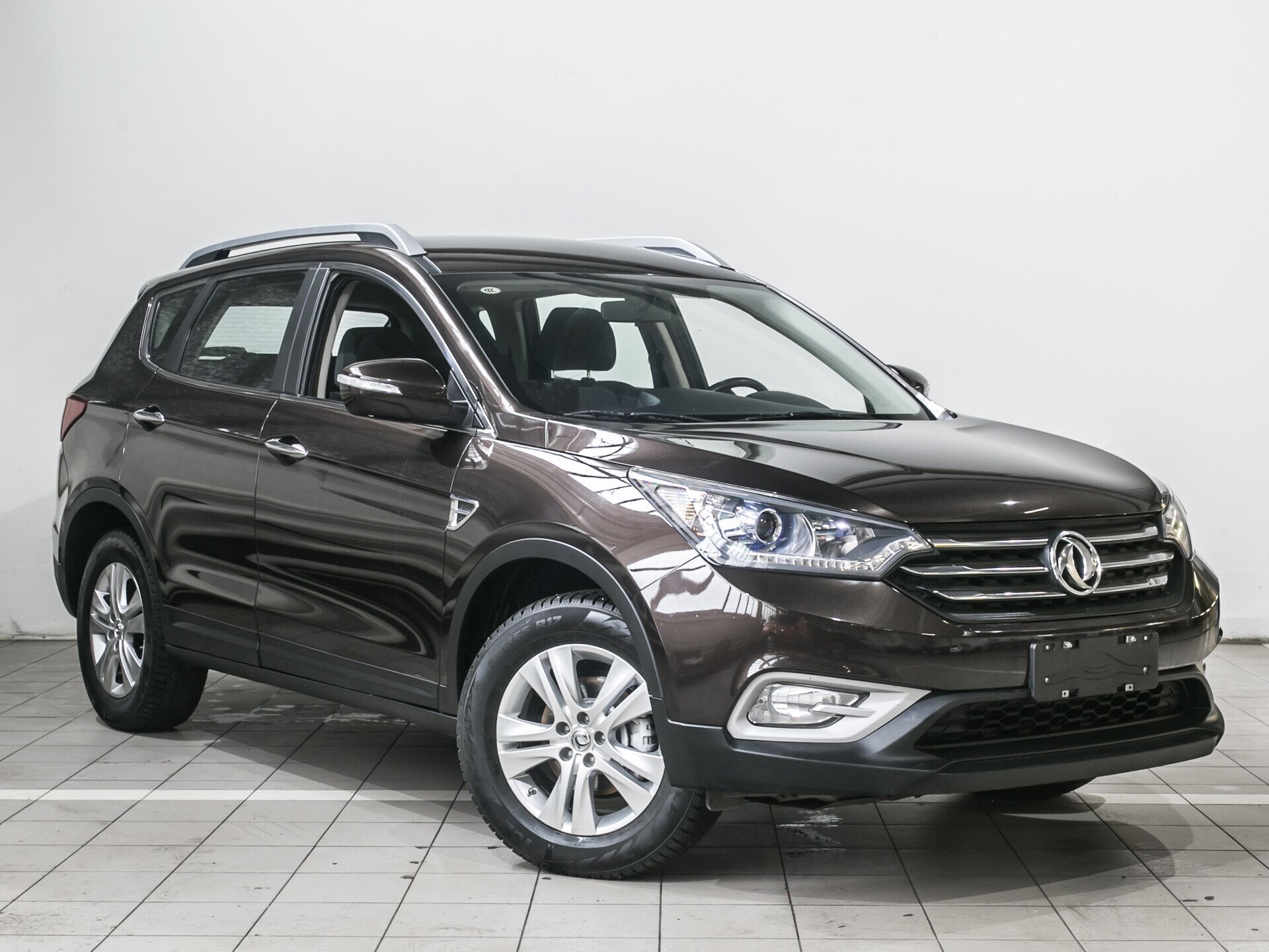Dongfeng AX7, I 2.0 AT (140 л.с.)
