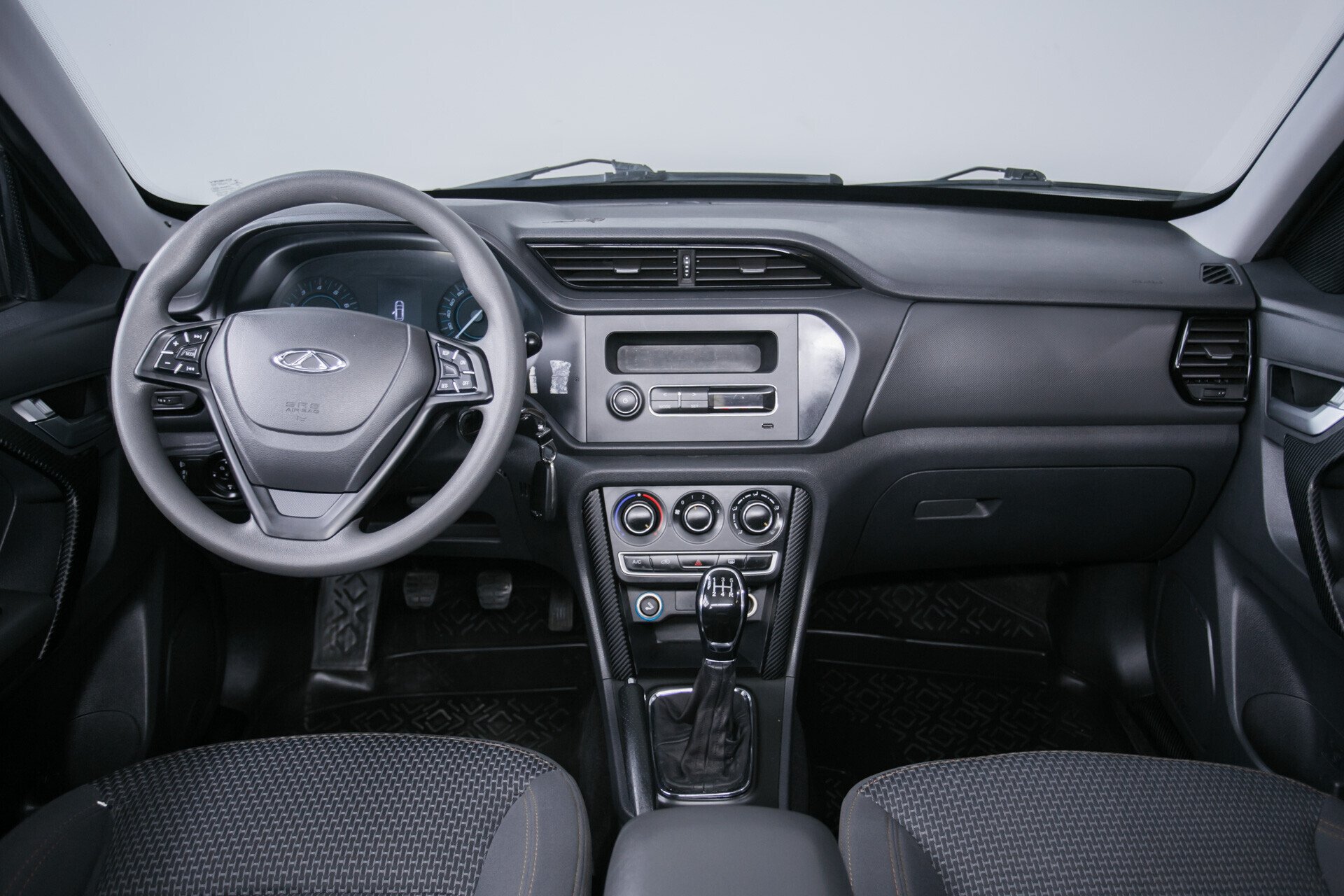 Chery Tiggo 3, I 1.6 MT (126 л.с.)