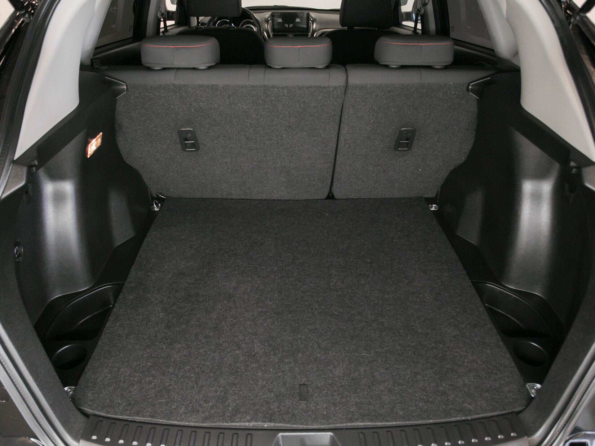 FAW Besturn X80, I 2.0 AT (142 л.с.)