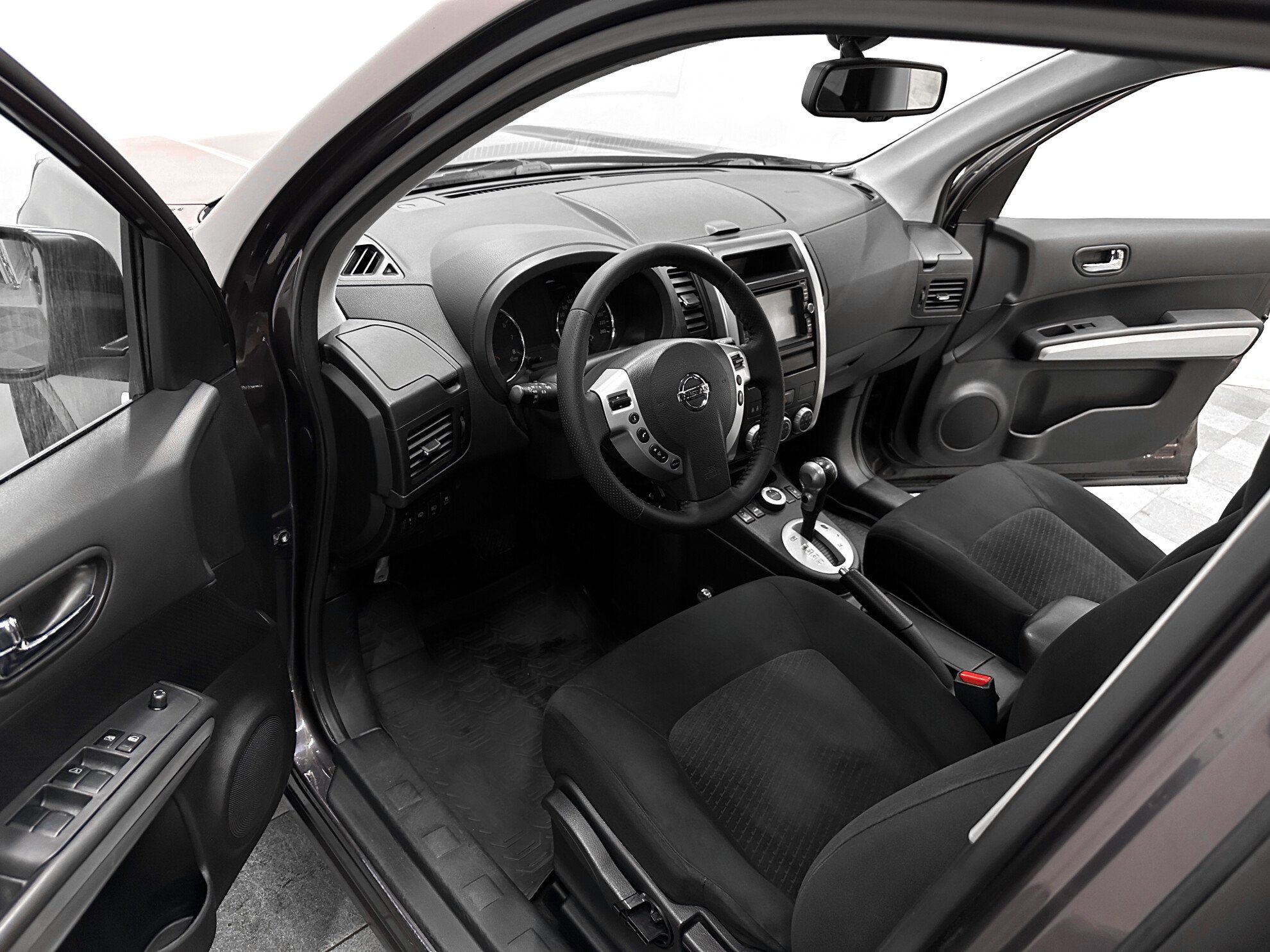 Nissan X-Trail, II Рестайлинг 2.0 CVT (141 л.с.) 4WD