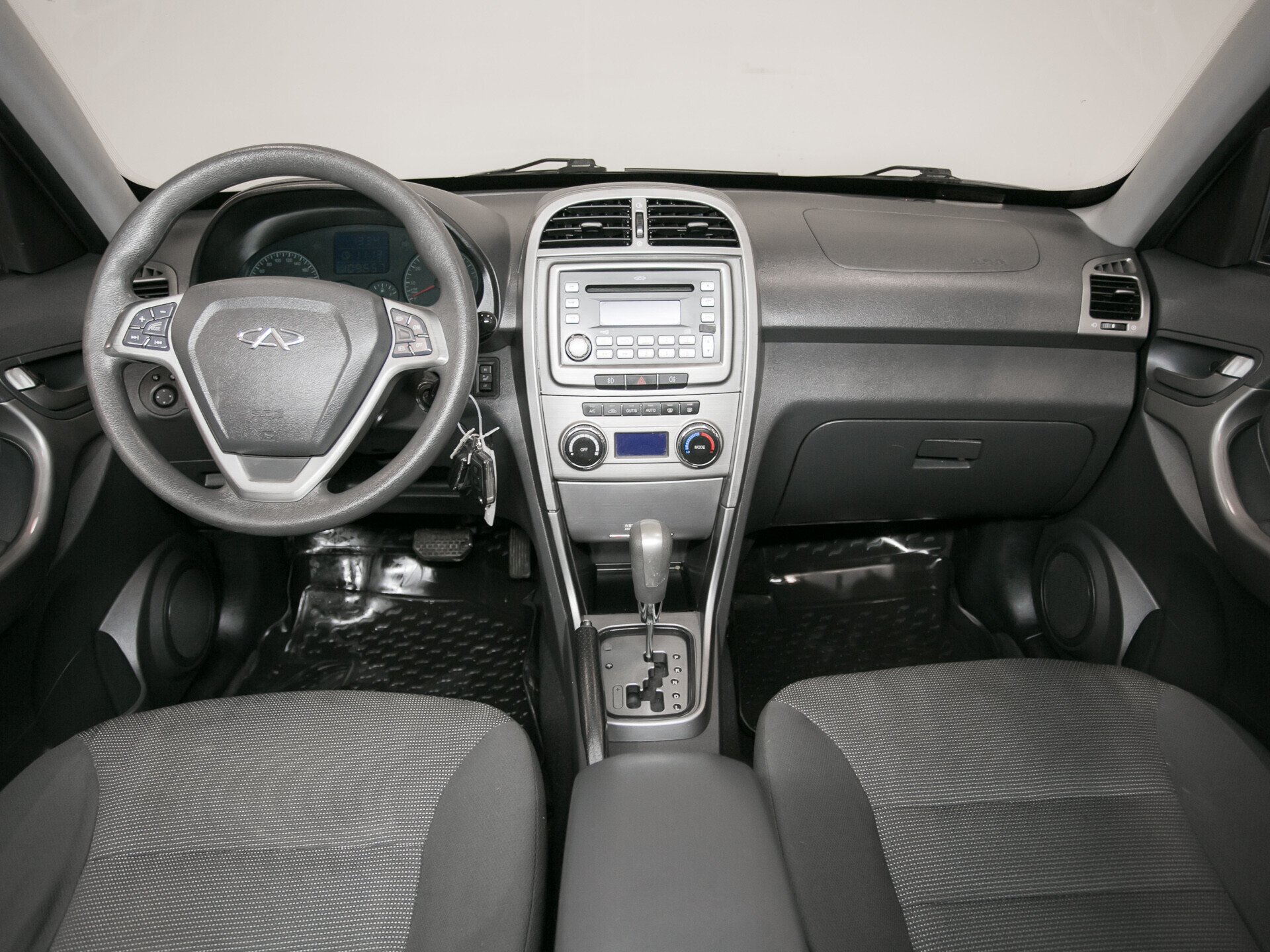 Chery Tiggo (T11), I Рестайлинг (FL) 1.9 AMT (132 л.с.)