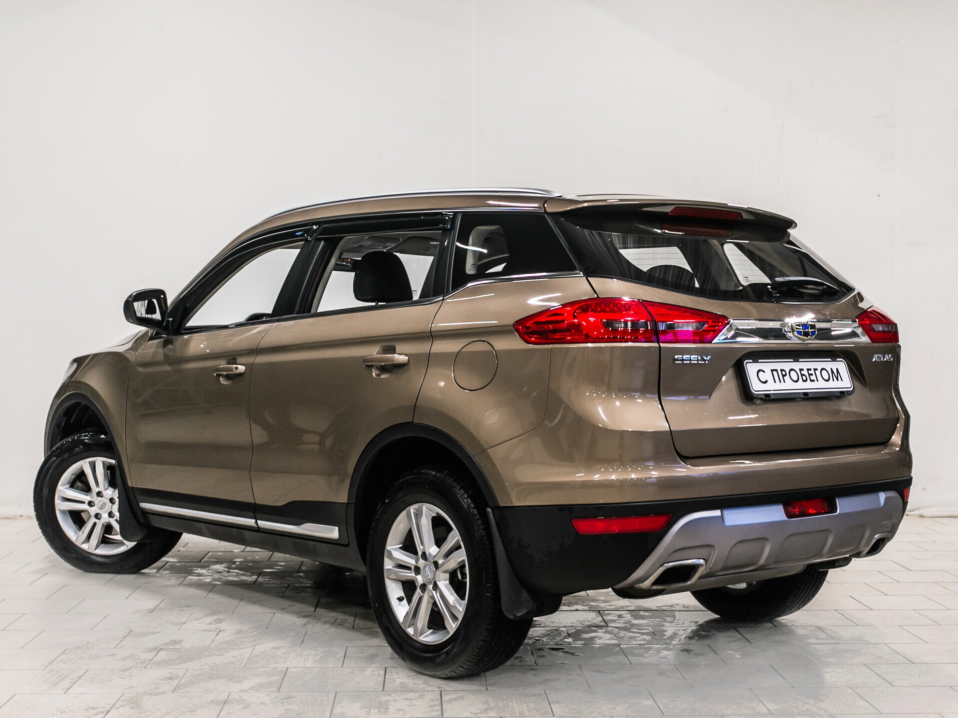 Geely Atlas, I 2.0 MT (139 л.с.)