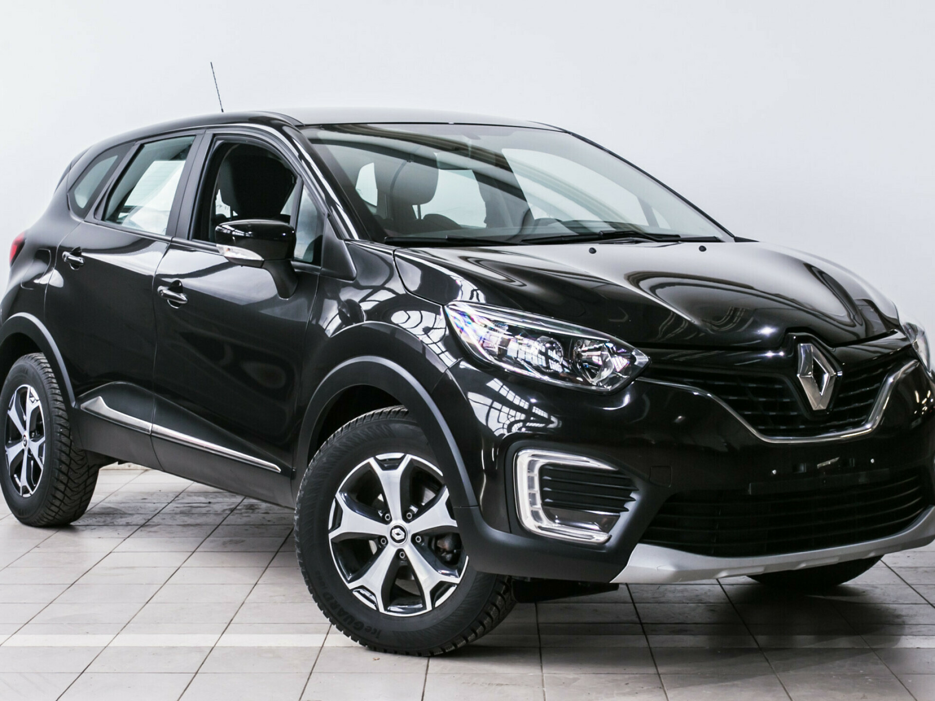 Renault Kaptur, I 1.6 MT (114 л.с.)