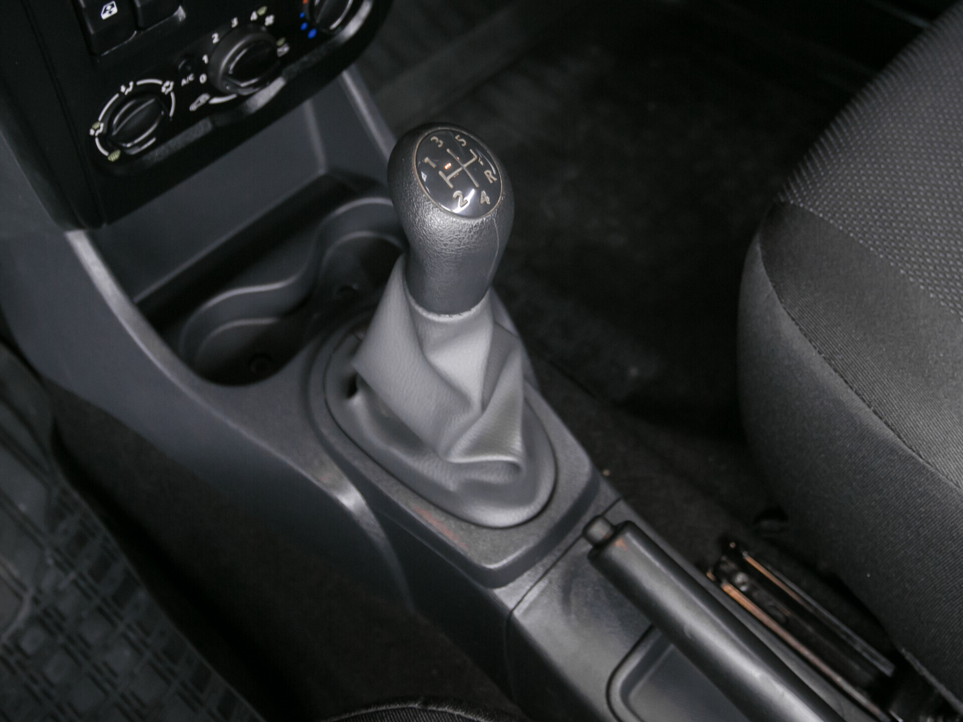 LADA (ВАЗ) Largus, I 1.6 MT (87 л.с.)