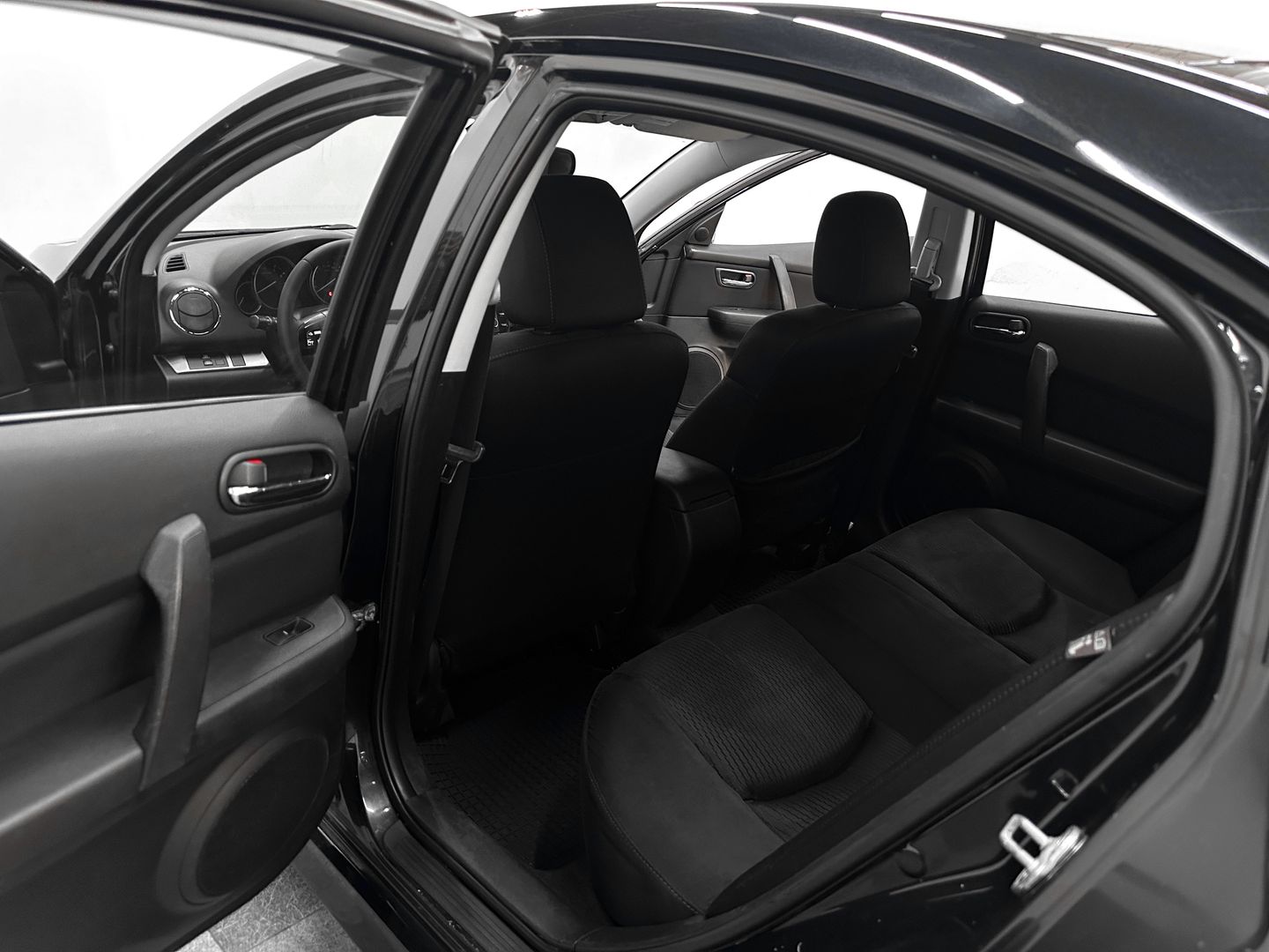 Mazda 6, II (GH) Рестайлинг 2.0 AT (147 л.с.)