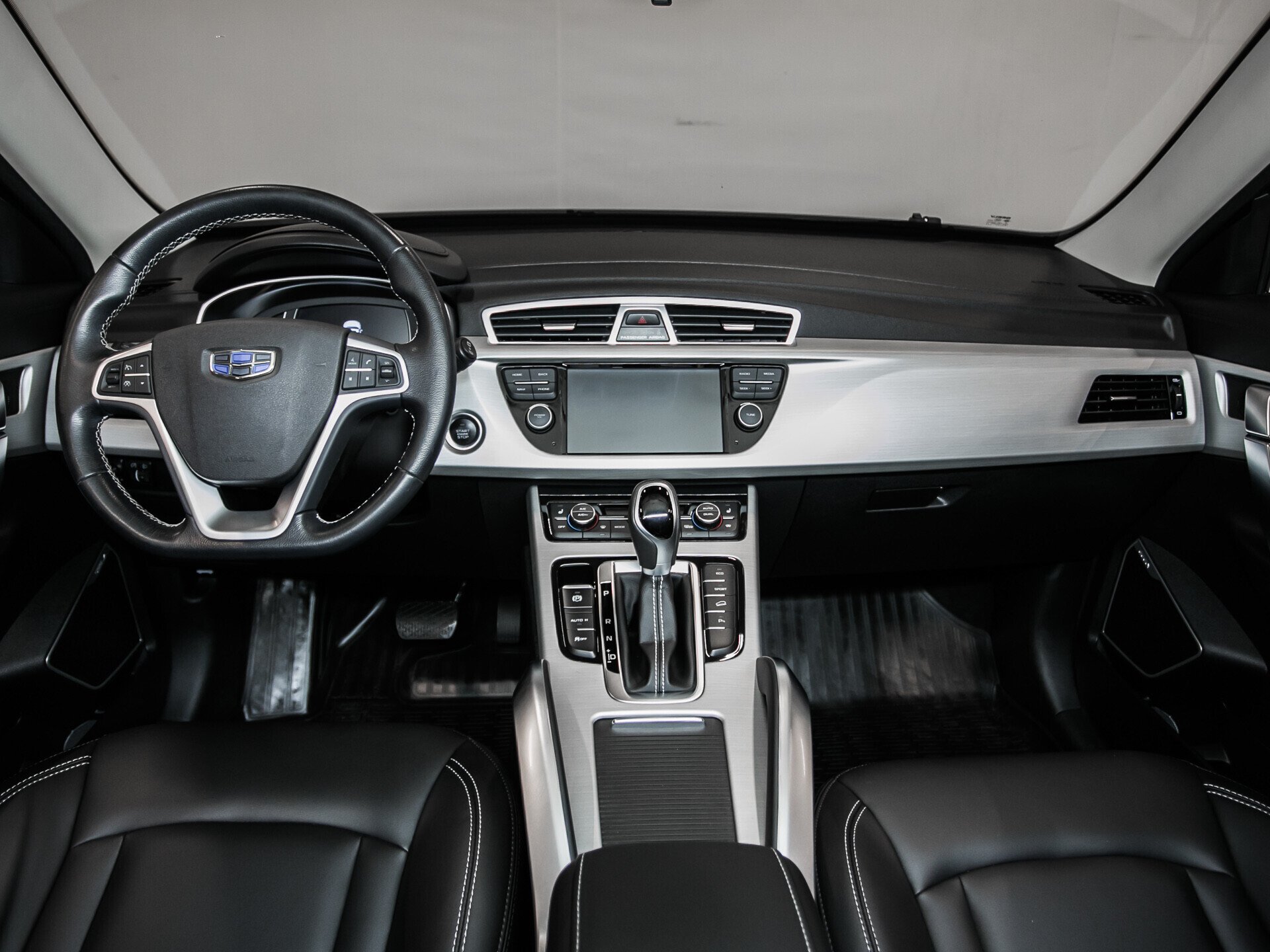 Geely Atlas, I 2.4 AT (149 л.с.) 4WD