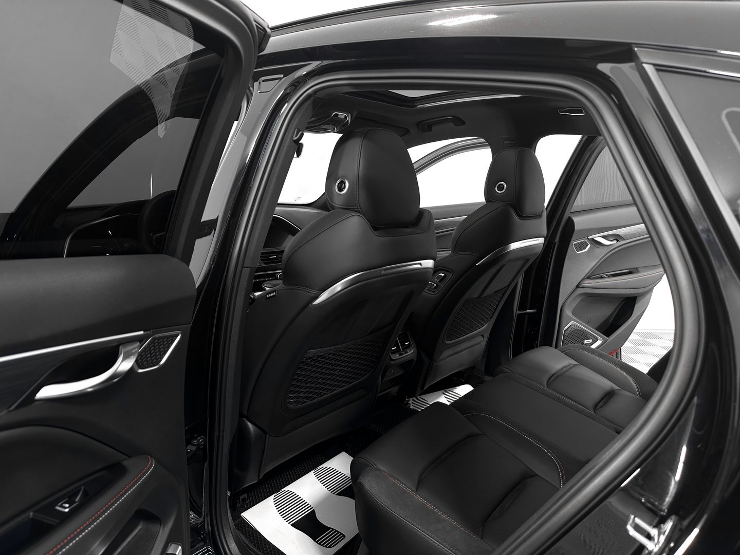 Geely Tugella, I Рестайлинг 2.0 AT (238 л.с.) 4WD