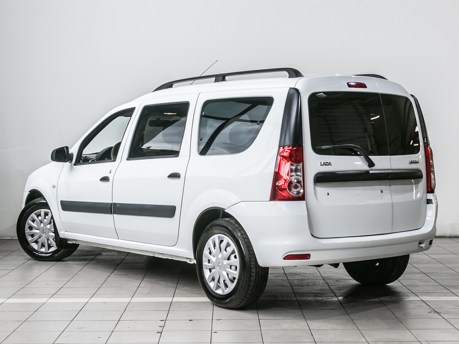 LADA (ВАЗ) Largus, I 1.6 MT (87 л.с.)