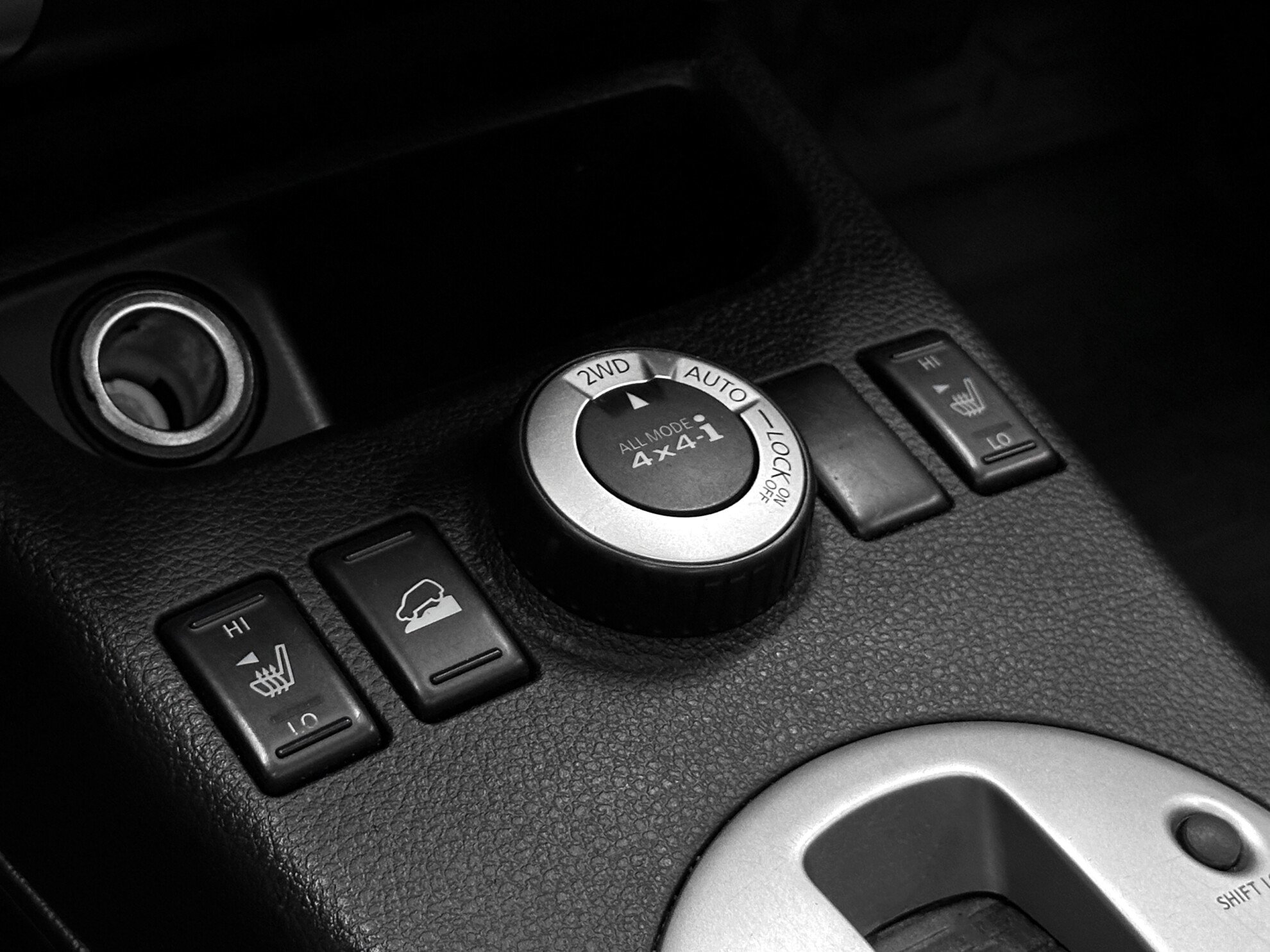 Nissan X-Trail, II Рестайлинг 2.0 CVT (141 л.с.) 4WD