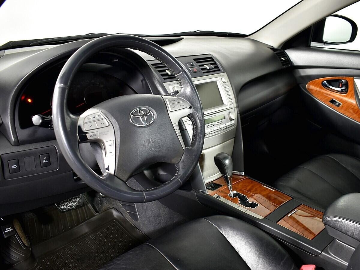 Toyota Camry, VI (XV40) Рестайлинг 2.4 AT (167 л.с.)