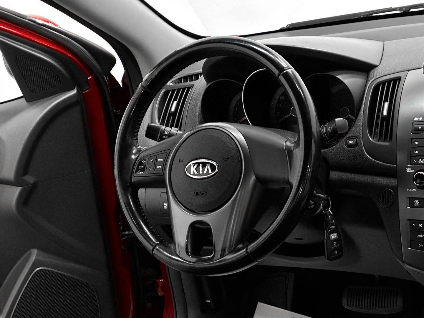 Kia Cerato, II 6-speed 1.6 AT (126 л.с.)