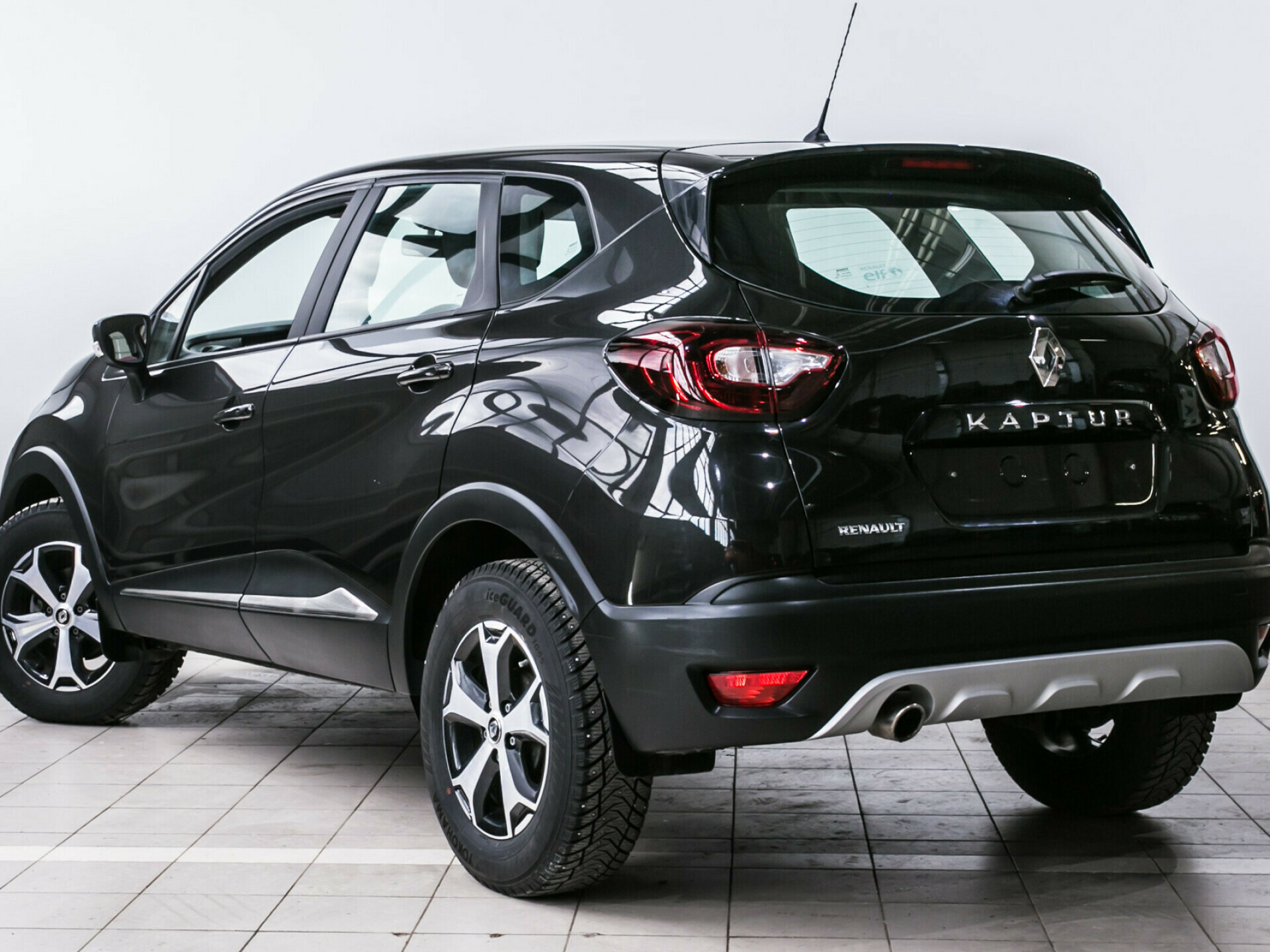 Renault Kaptur, I 1.6 MT (114 л.с.)