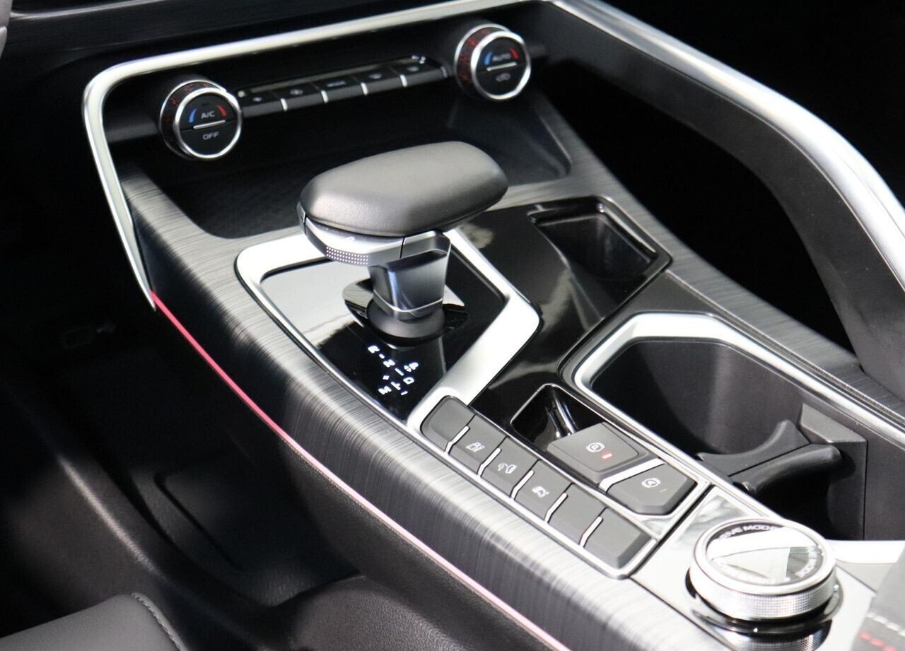 Geely Tugella, I 2.0 AT (238 л.с.) 4WD