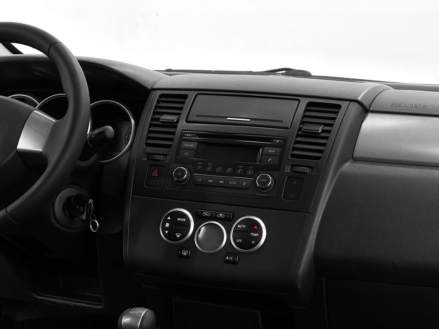 Nissan Tiida, I Рестайлинг 1.6 MT (110 л.с.)