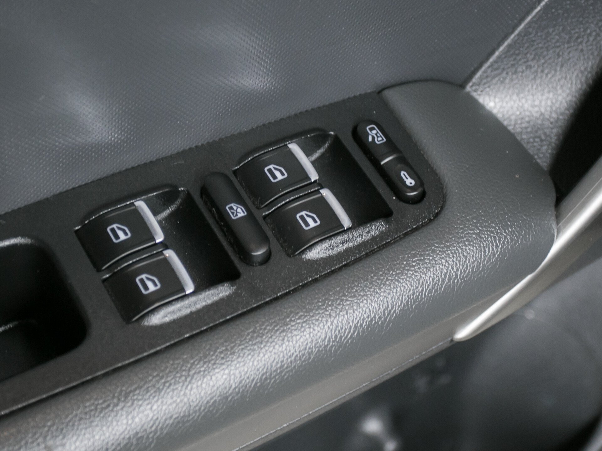 Chery Tiggo 3, I 1.6 MT (126 л.с.)