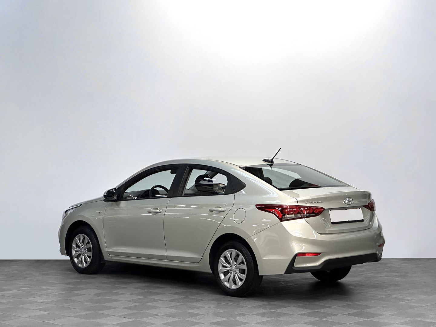 Hyundai Solaris, II 1.6 AT (123 л.с.)