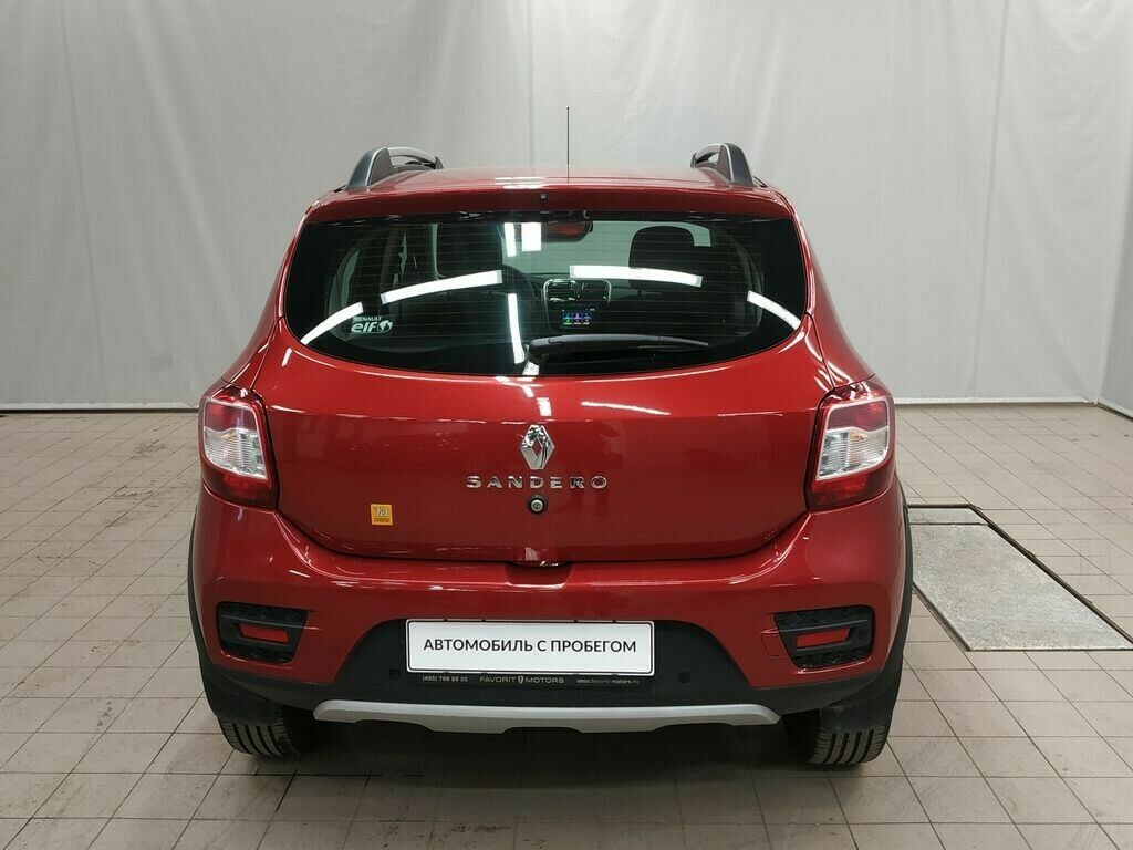 Renault Sandero, II Рестайлинг 1.6 MT (82 л.с.)