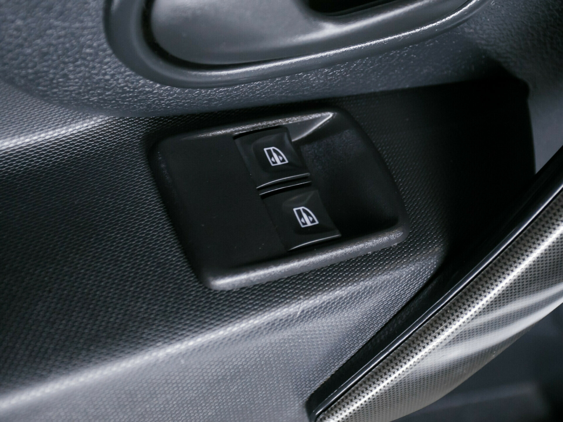 Renault Logan, II Рестайлинг Stepway 1.6 CVT (113 л.с.)