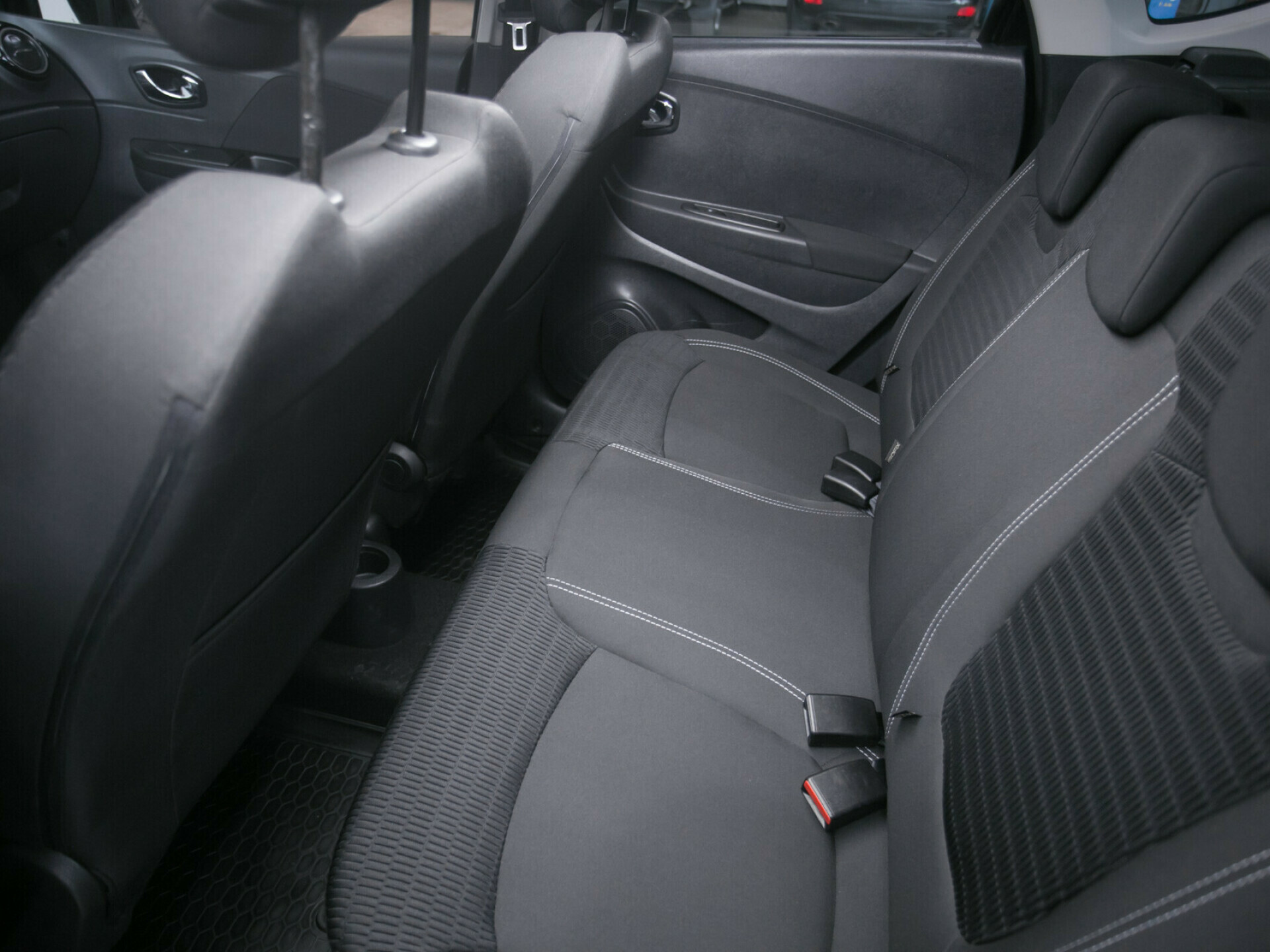 Renault Kaptur, I 1.6 MT (114 л.с.)