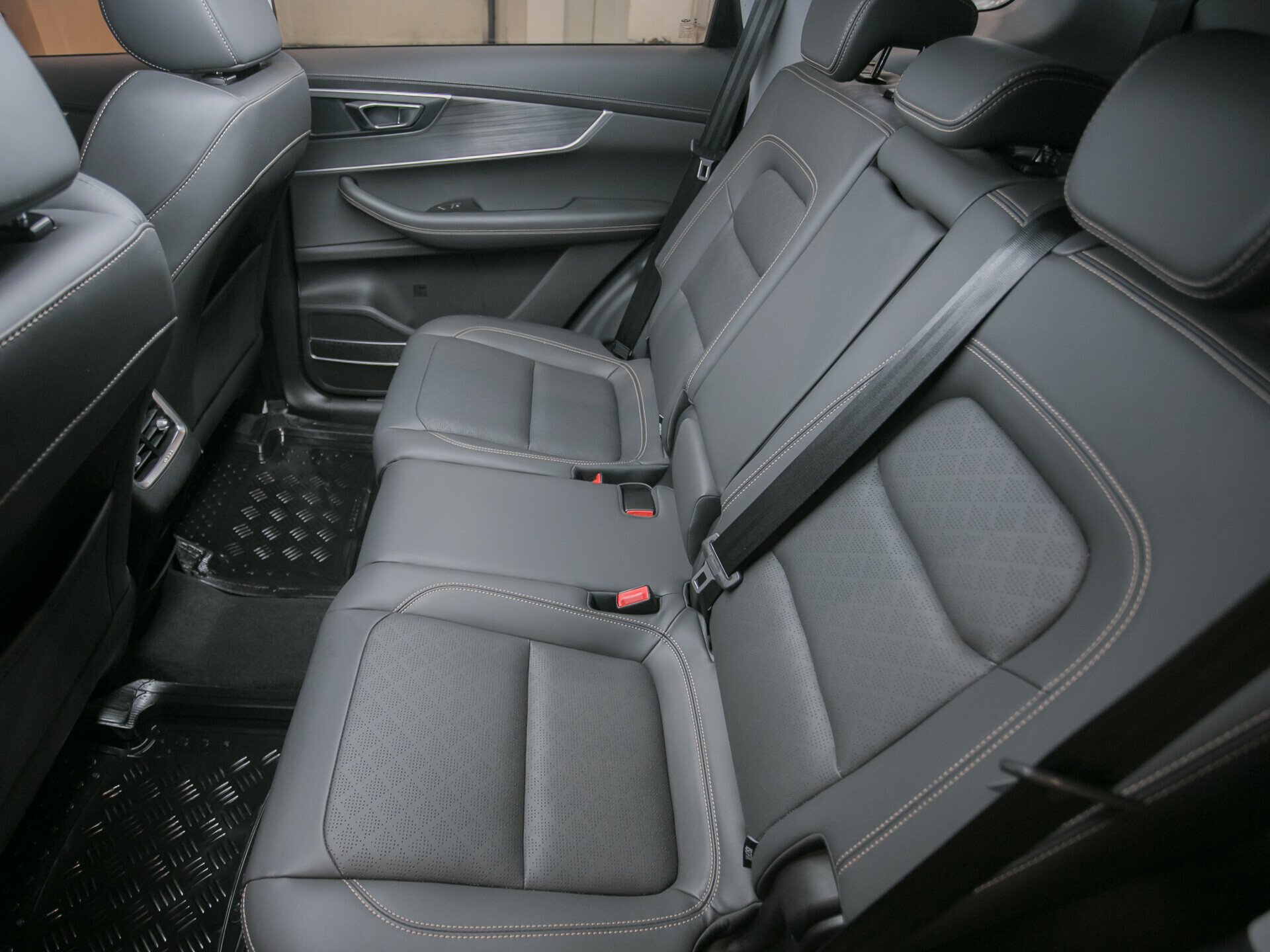Chery Tiggo 8, I 1.5 AMT (147 л.с.)