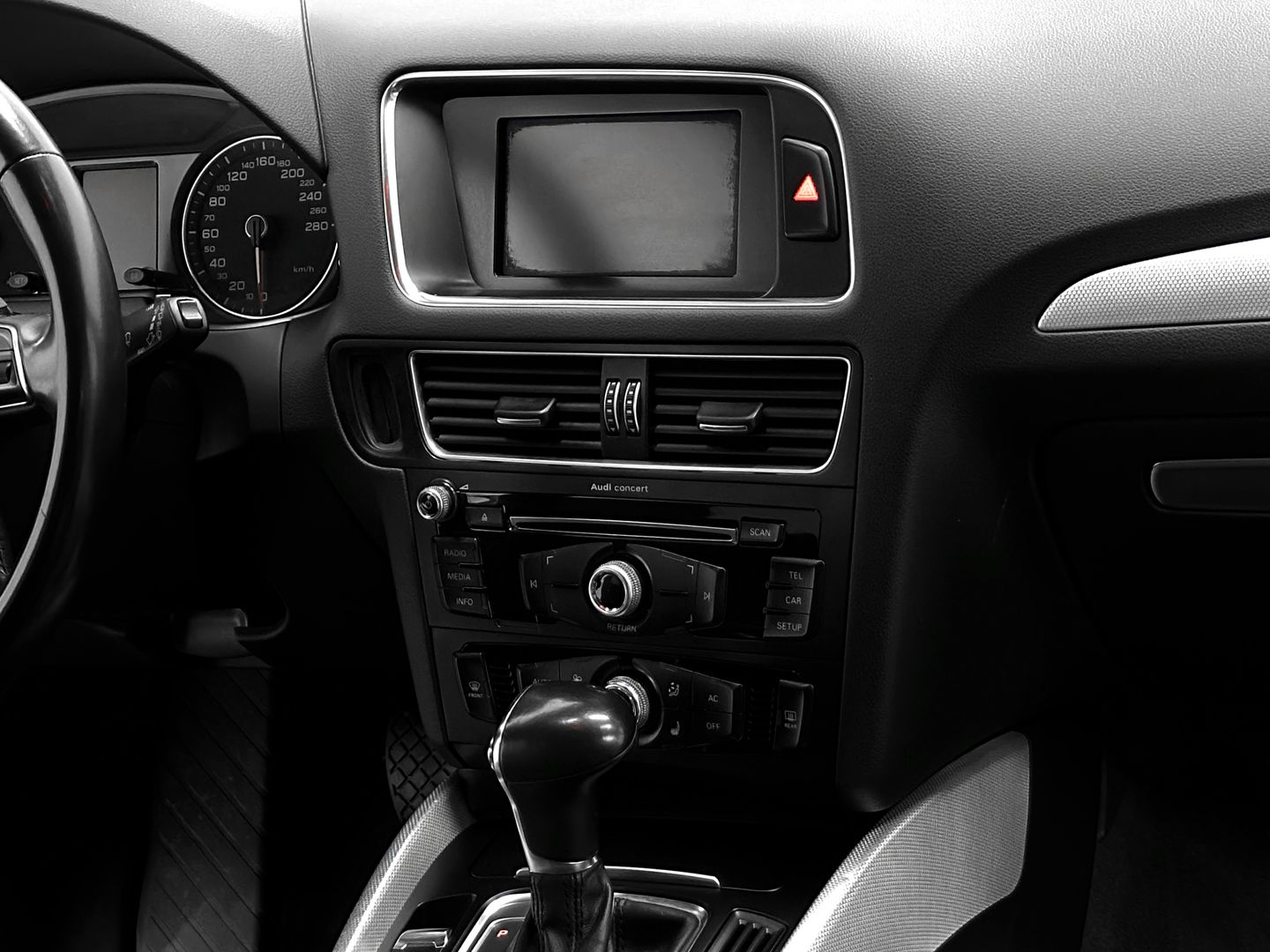 Audi Q5, I (8R) Рестайлинг 2.0 AT (225 л.с.) 4WD
