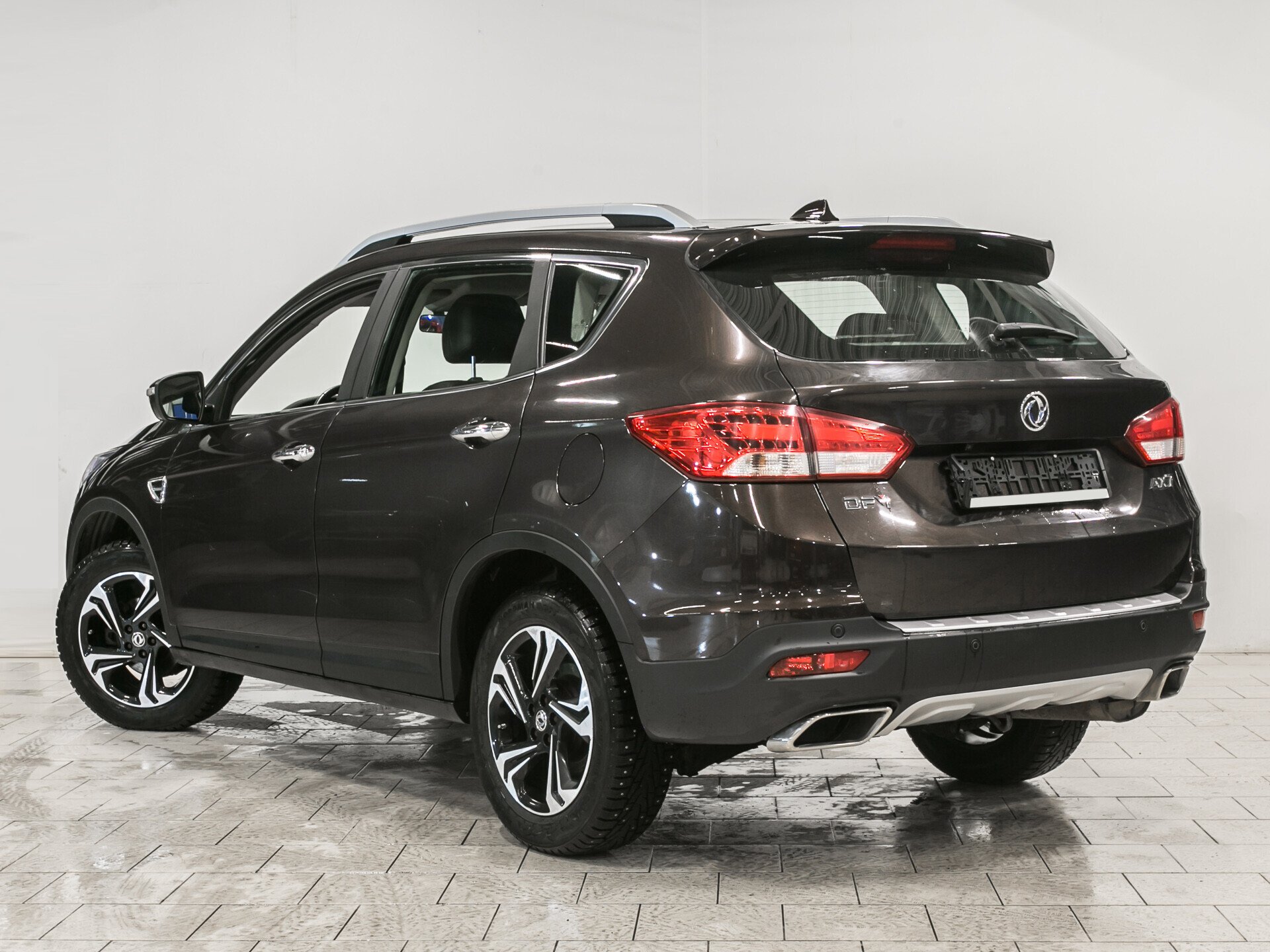 Dongfeng AX7, I 2.0 AT (140 л.с.)