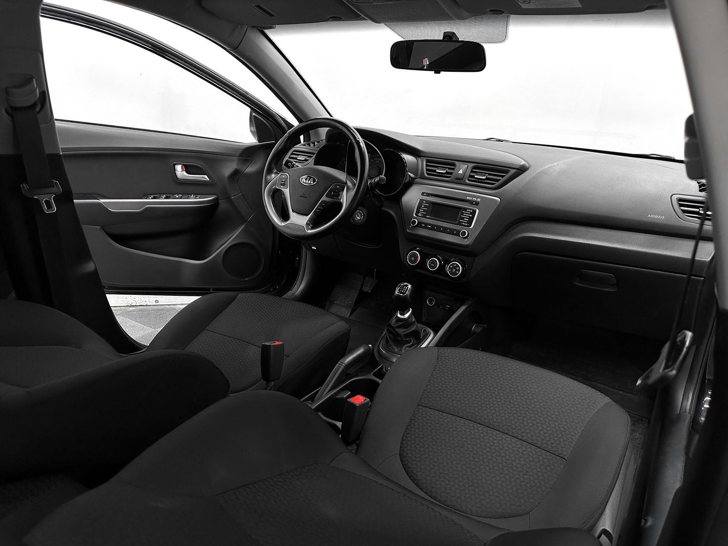 Kia Rio, III Рестайлинг 1.6 MT (123 л.с.)