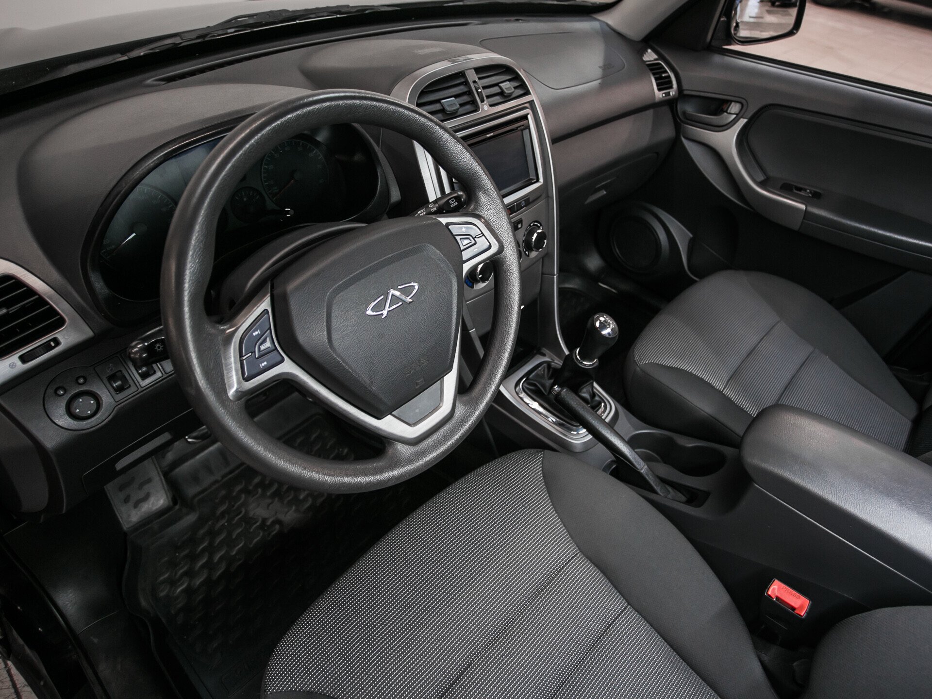 Chery Tiggo (T11), I Рестайлинг (FL) 1.9 MT (132 л.с.)