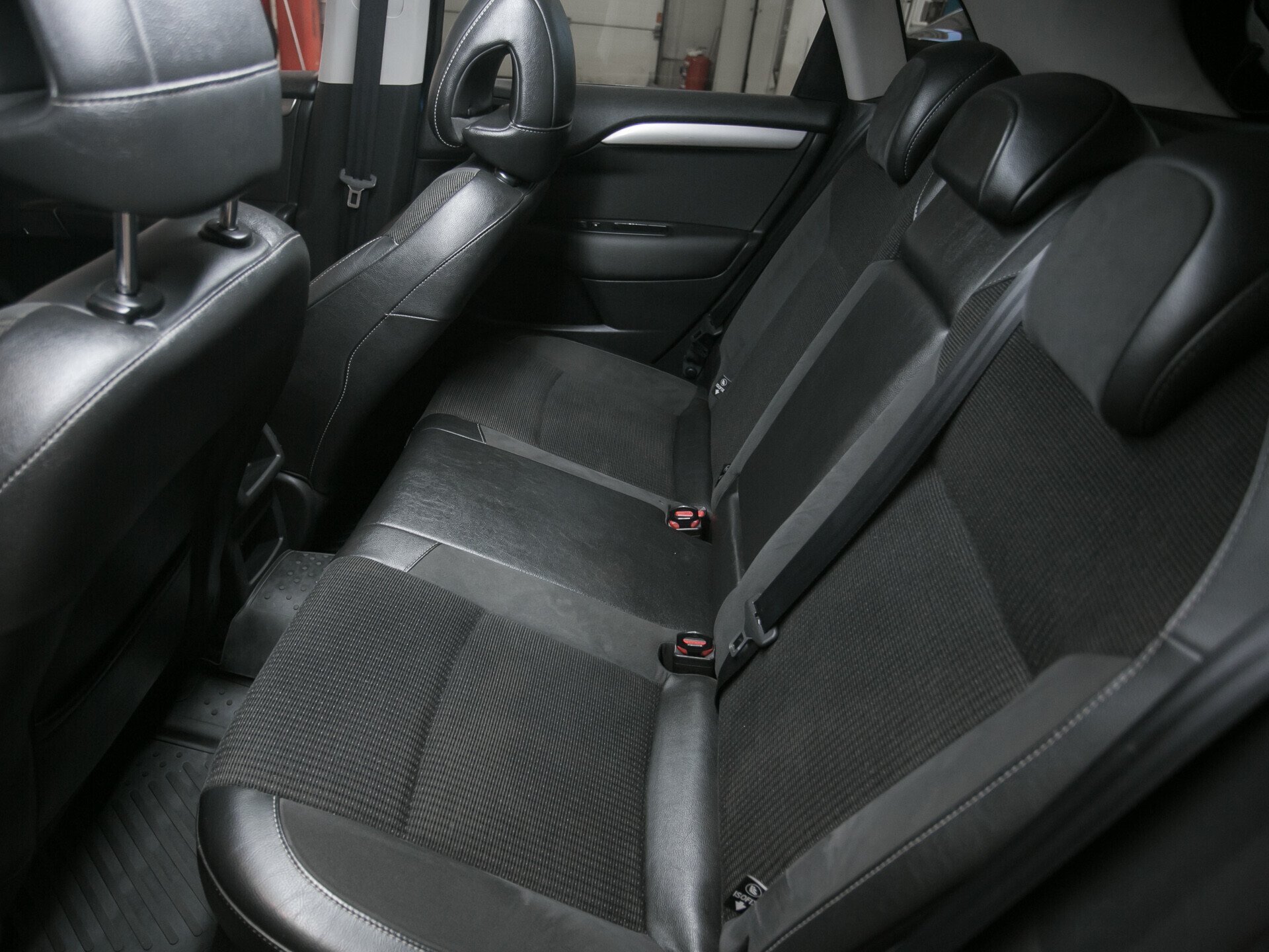 Citroen C4, II 1.6 AT (120 л.с.)
