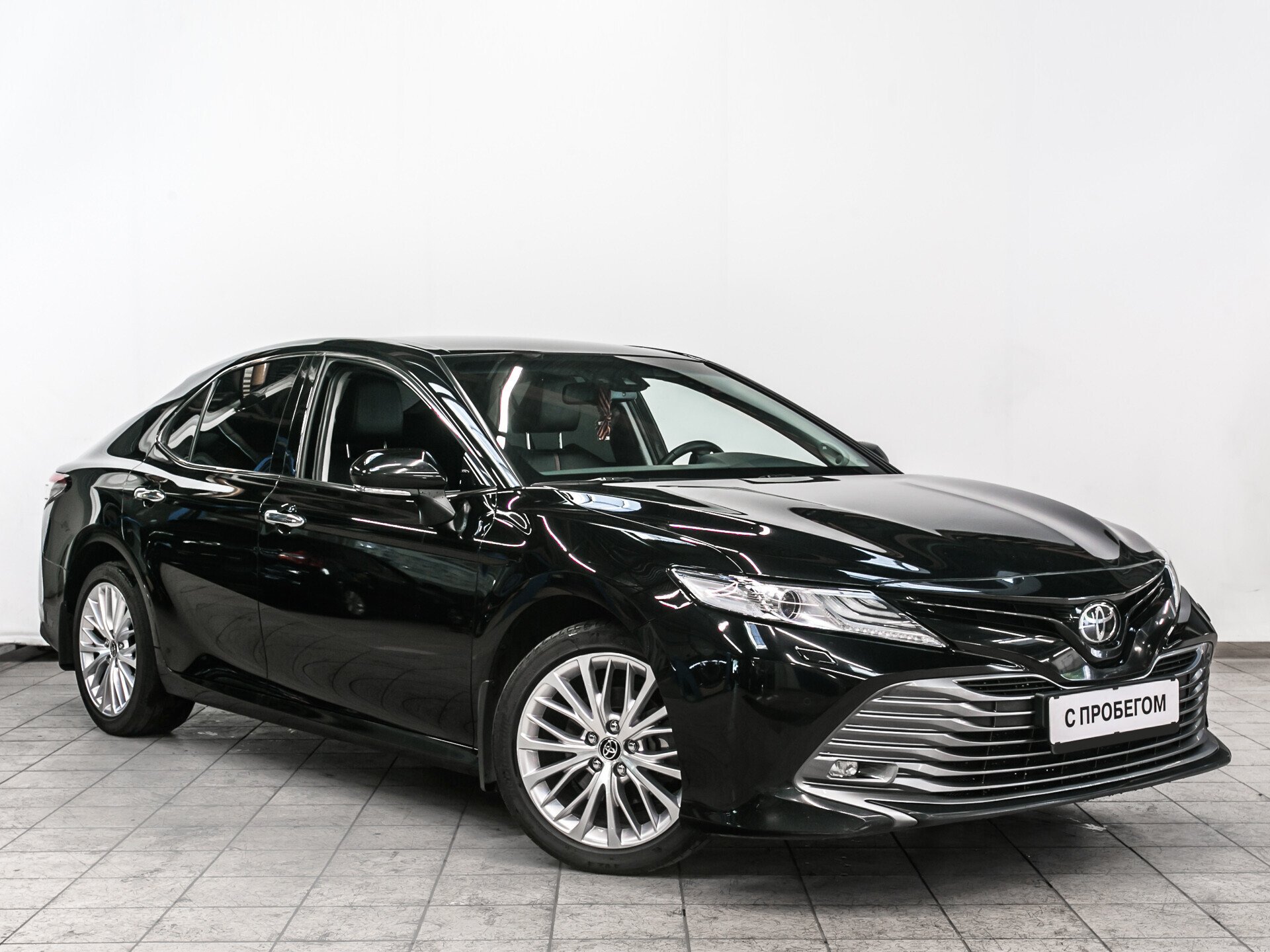 Toyota Camry, VIII (XV70) 2.5 AT (181 л.с.)