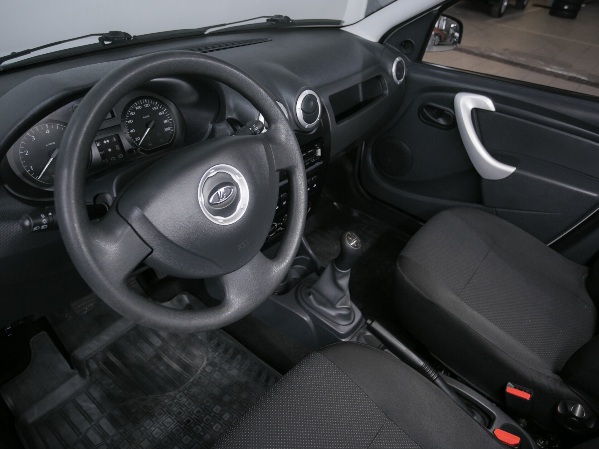 LADA (ВАЗ) Largus, I 1.6 MT (87 л.с.)