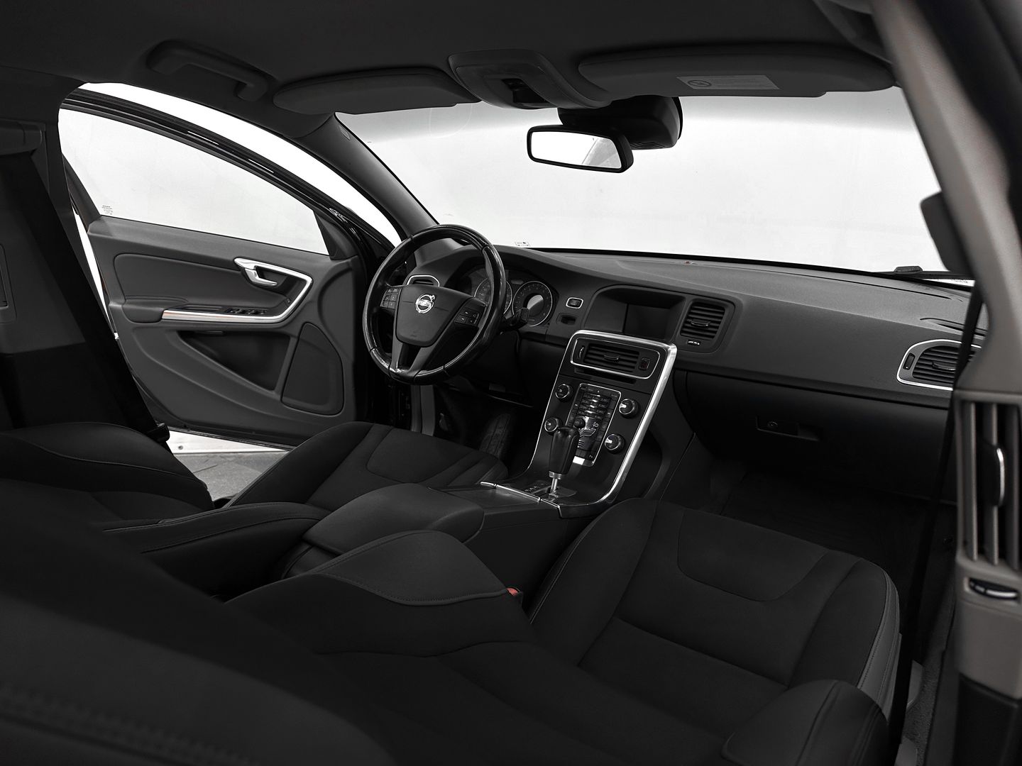 Volvo S60, II 1.6 AMT (150 л.с.)