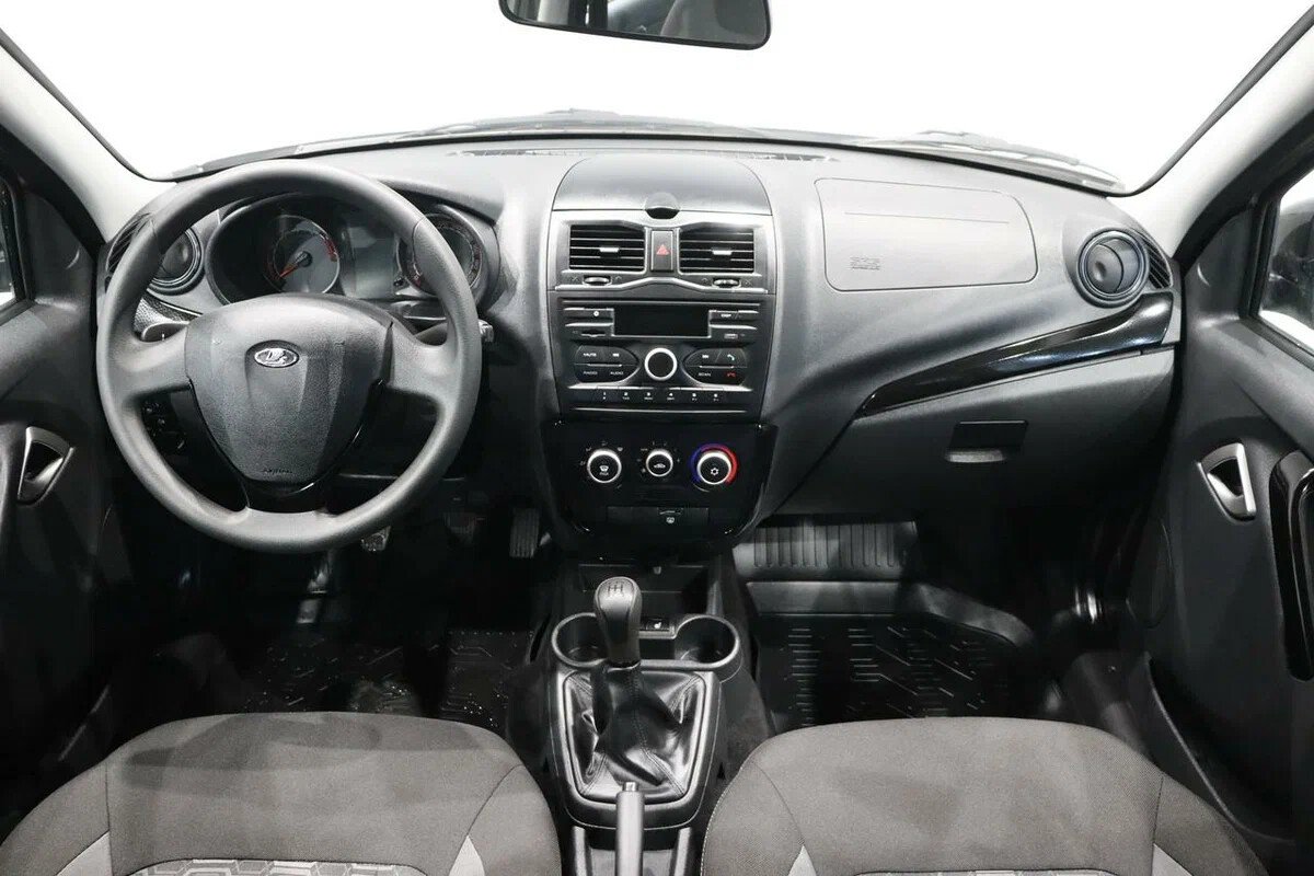 LADA (ВАЗ) Granta, I Рестайлинг Cross 1.6 MT (106 л.с.)
