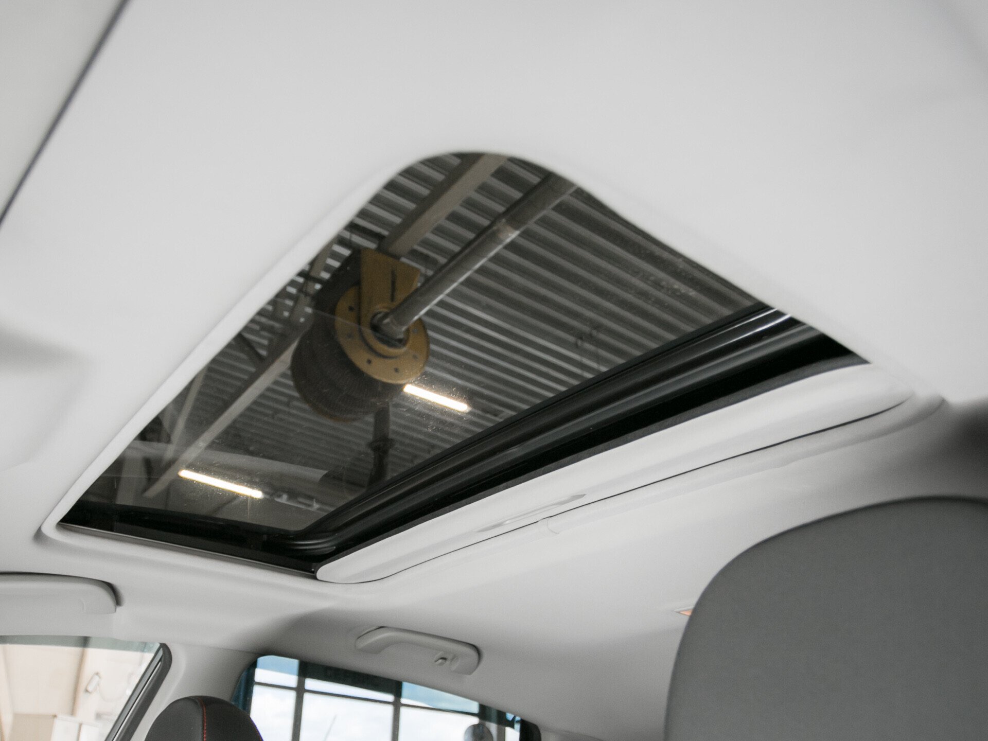 FAW Besturn X80, I 2.0 AT (142 л.с.)