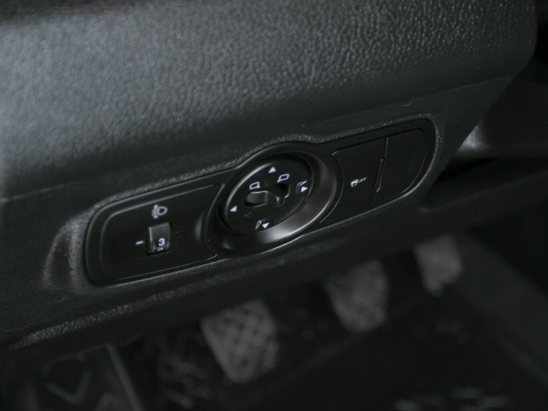 Chery Tiggo 4, I Рестайлинг 1.5 MT (113 л.с.)