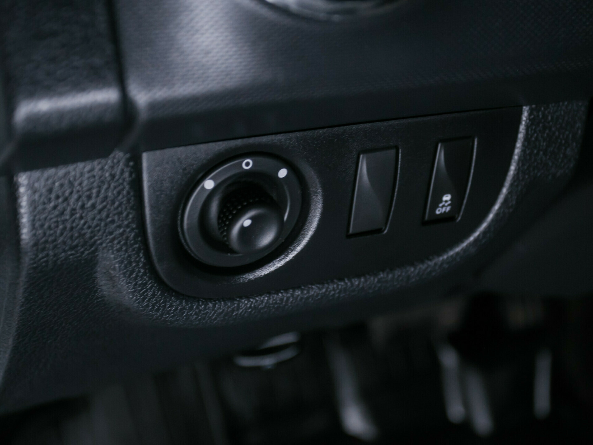 Renault Logan, II Рестайлинг Stepway 1.6 CVT (113 л.с.)