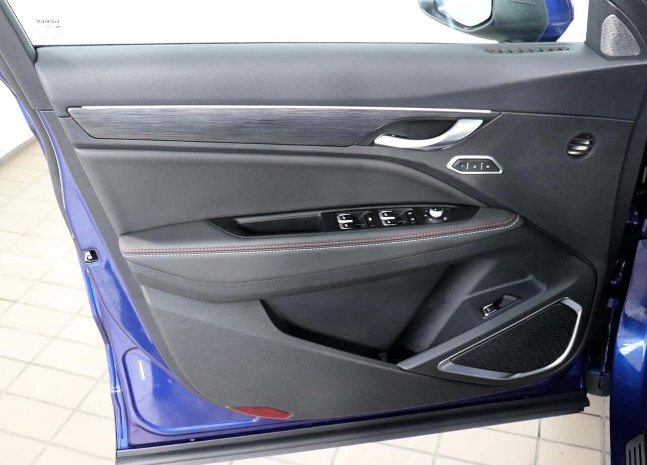 Geely Tugella, I 2.0 AT (238 л.с.) 4WD