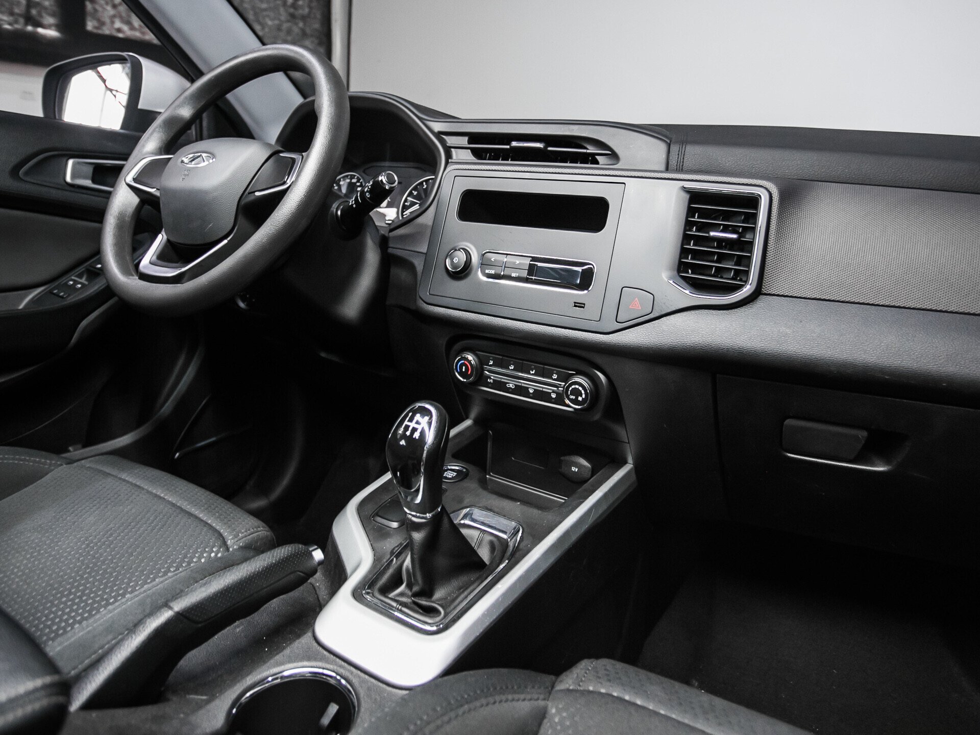 Chery Tiggo 4, I Рестайлинг 1.5 MT (113 л.с.)