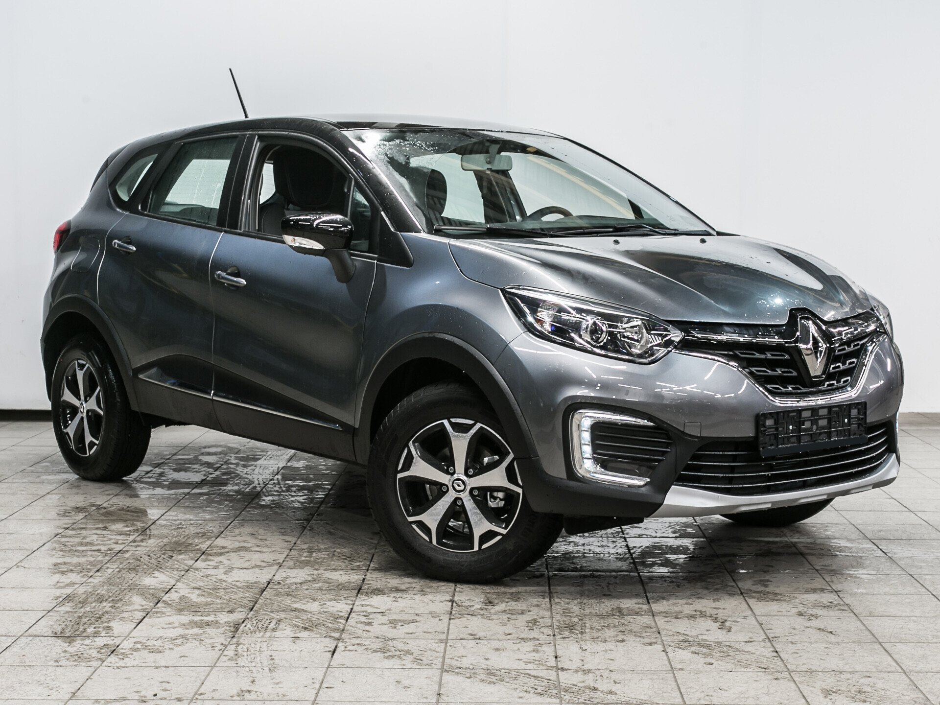 Renault Kaptur, I Рестайлинг 1.6 CVT (114 л.с.)