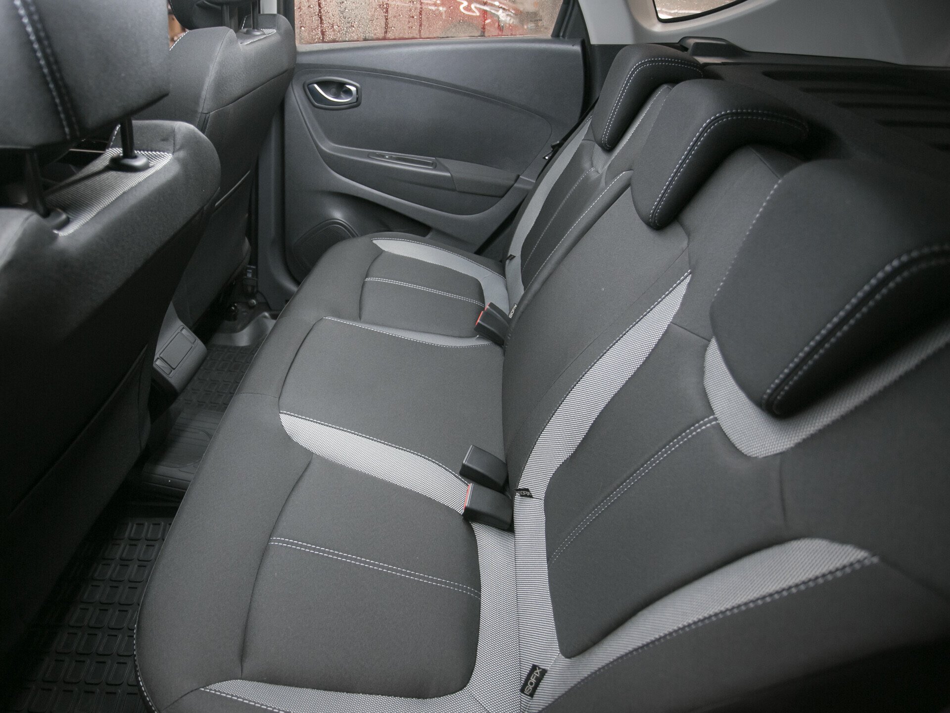 Renault Kaptur, I Рестайлинг 1.6 CVT (114 л.с.)