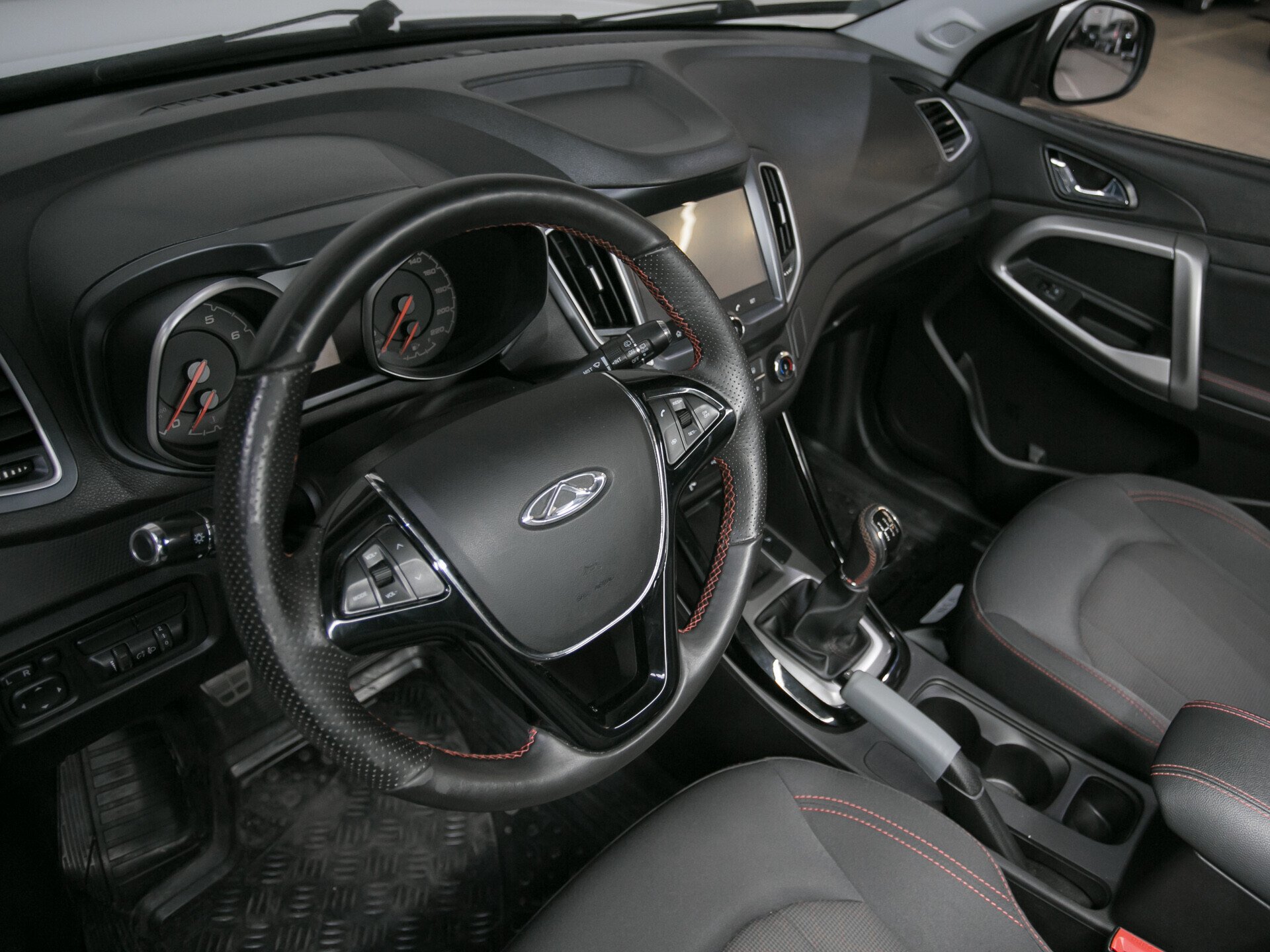 Chery Tiggo 5, I Рестайлинг 2.0 MT (136 л.с.)