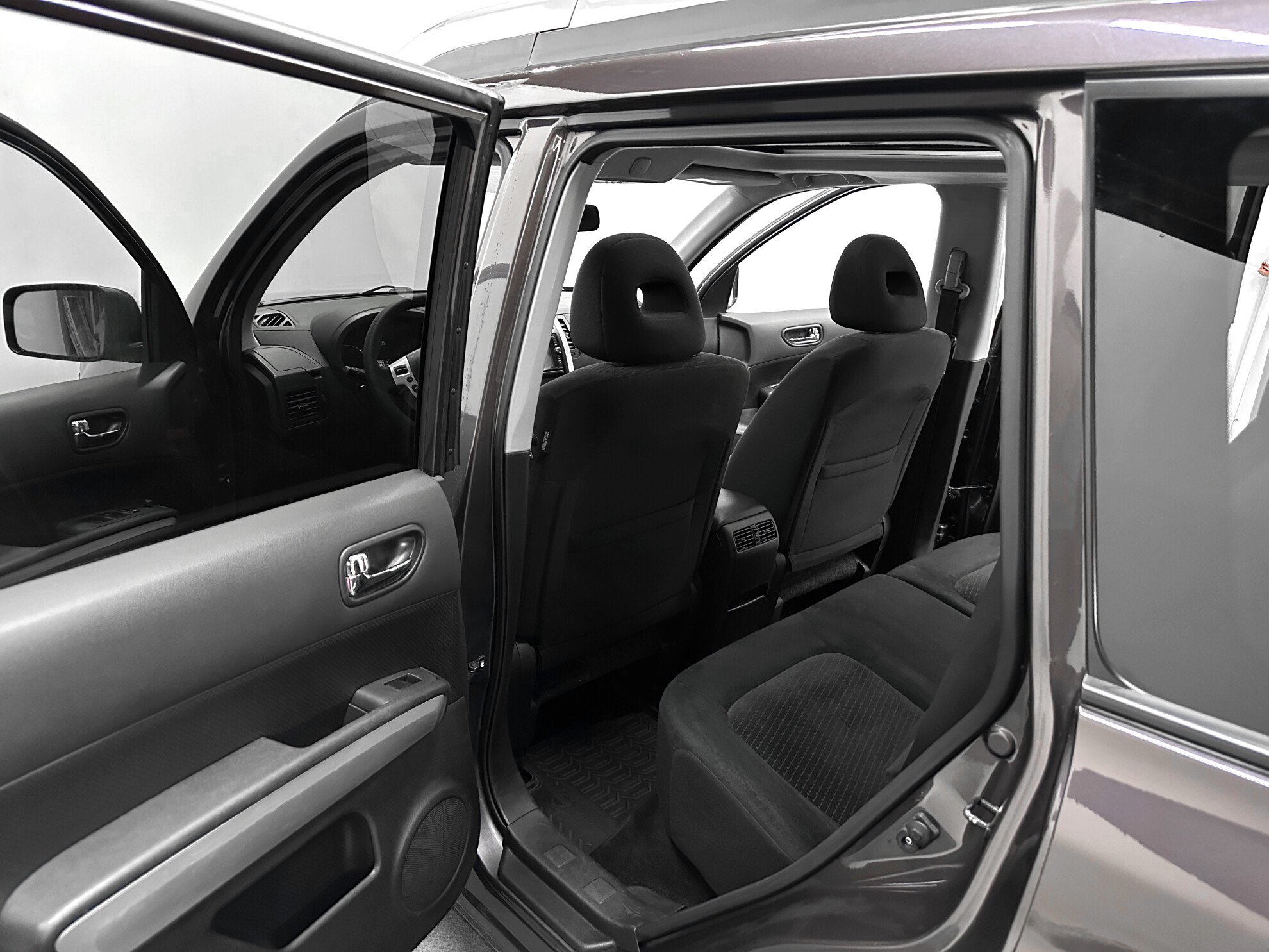 Nissan X-Trail, II Рестайлинг 2.0 CVT (141 л.с.) 4WD